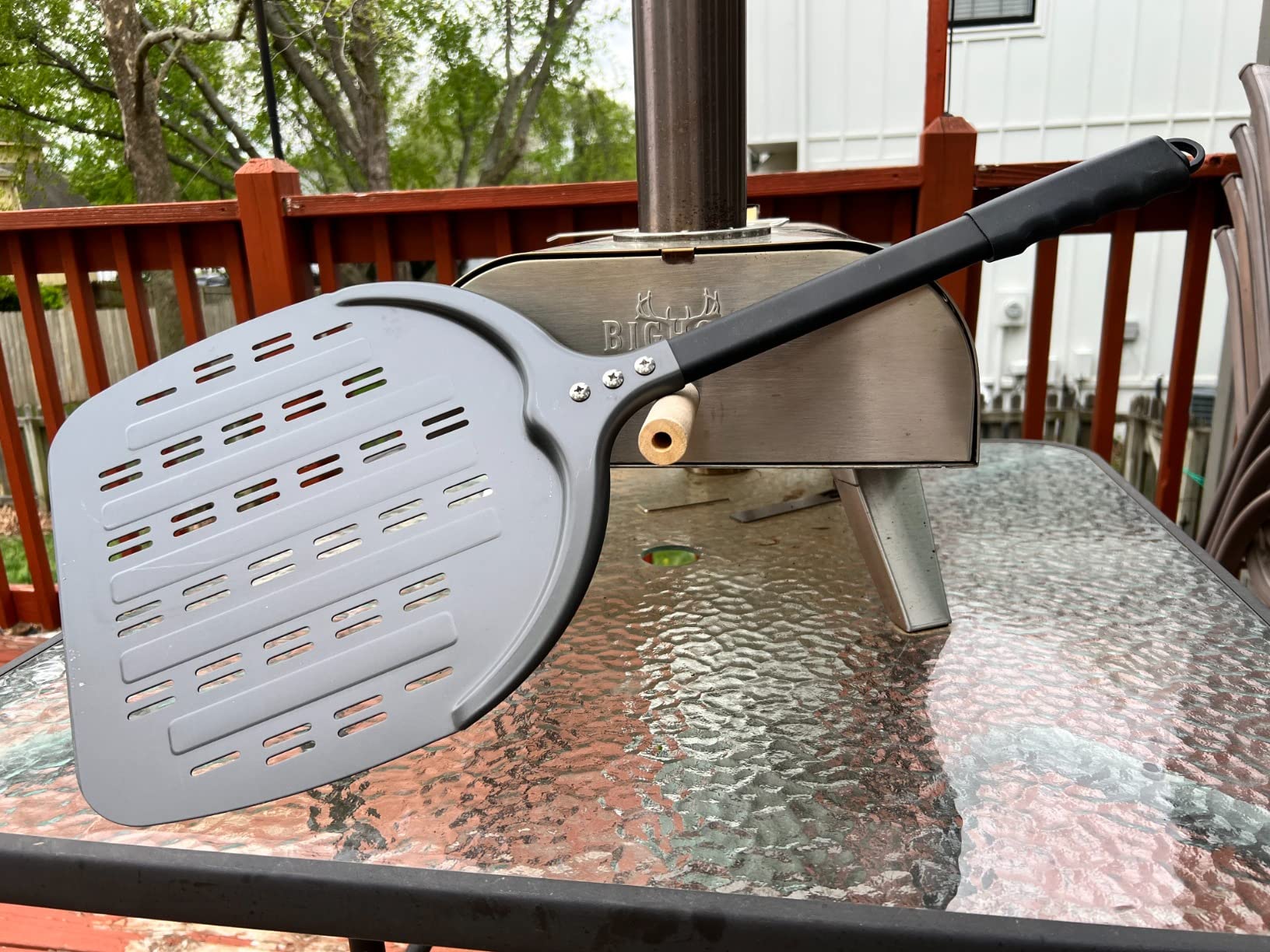Professional Aluminum Pizza Paddle, 12 Inch Perforated, Restaurant Grade, Long Handle Non-Stick Metal Pizza Peel for Outdoor Oven customer photo 2