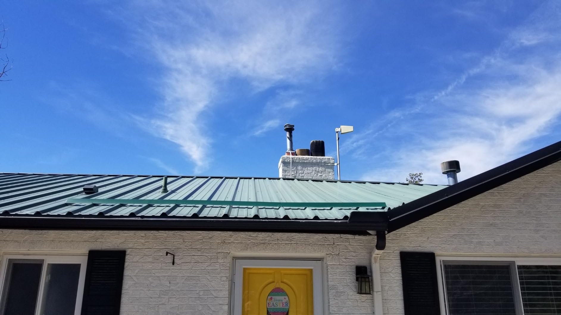 HR Metal Roof Snow Guards 80 ft (4ft x 20) Kit - Black Snow Rail System for Exposed Fastener Ribbed Metal Roofs - Made in USA - 29 Gauge Galvalume Steel - Includes Color-Matched Screws customer photo 2