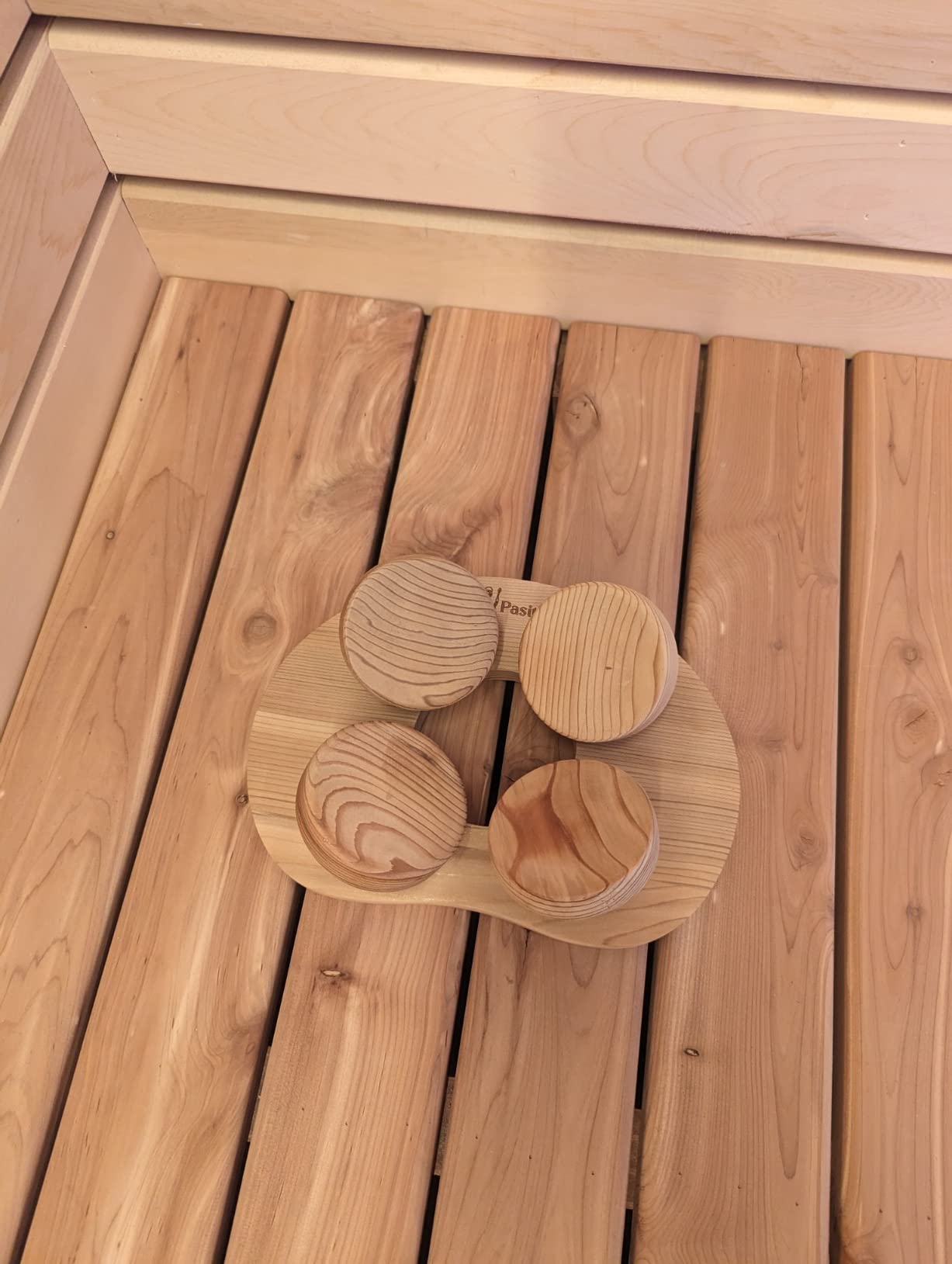 Pasithea Canadian Red Cedar 4-Point Sauna Headrest - Pack of 1 Comfortable Sauna Pillow w/Unique Adjustable Discs for Optimal Head Support - Wooden Headrest Pillow for Infrared or Traditional Spaces customer photo 1