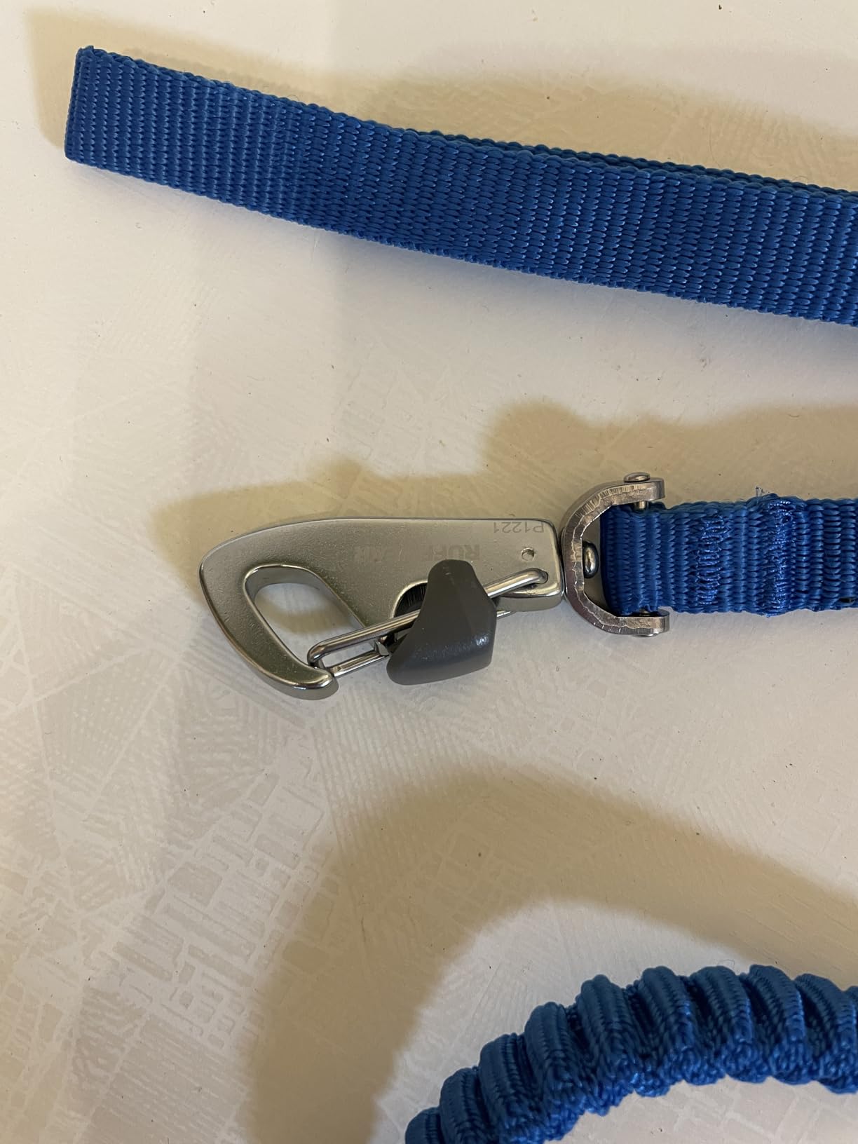 Ruffwear Trail Runner Leash, Compact and Lightweight Stretch Webbing, Locking Crux Clip, Blue Pool customer photo 2