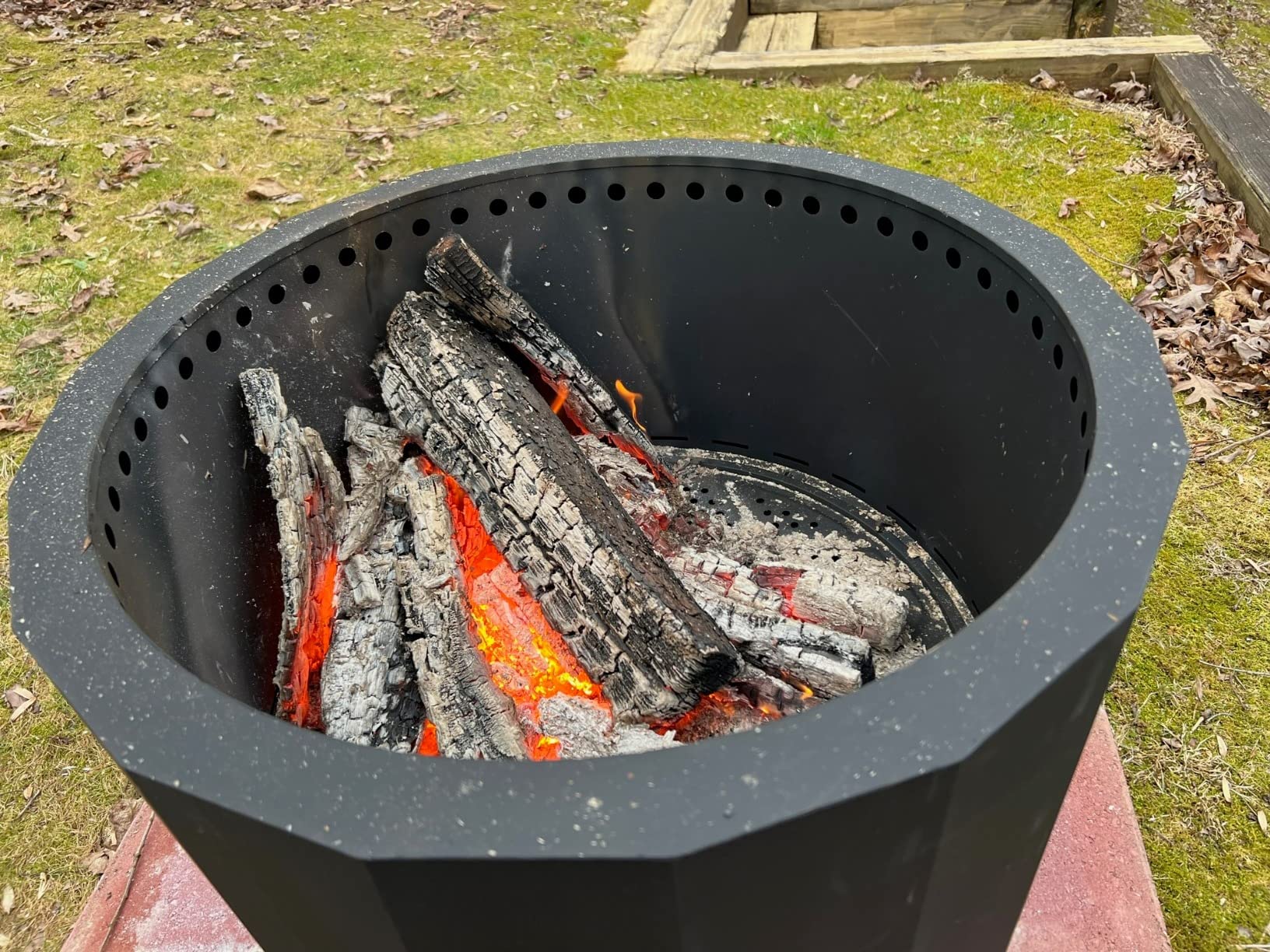 Flash Furniture Titus Commercial Grade Wood Burning Smokeless Outdoor Firepit - Bronze Finish - 27 inches - Portable - Waterproof Cover customer photo 1