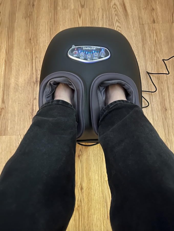 Snailax Shiatsu Foot Massager with Heat, Deep Kneading, Compression, Vibration, Feet Massager Machine for Plantar Fasciitis, Neuropathy, Foot Warmer Under Desk, Size 13, Gifts for Men, Women customer photo 2