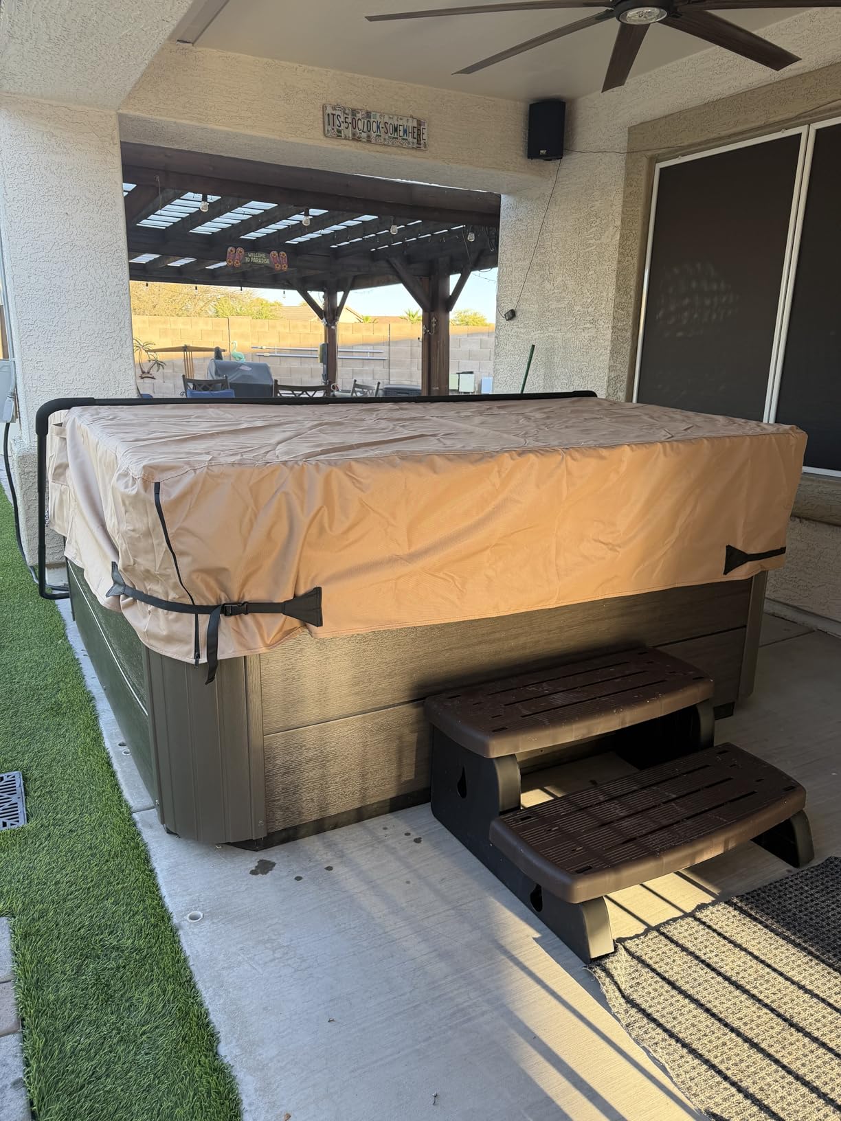 iBirdie Outdoor Waterproof and Weatherproof Hot Tub Cover 85 x 85 inch 600D Heavy Duty Protectors Protective Cover Cap customer photo 2