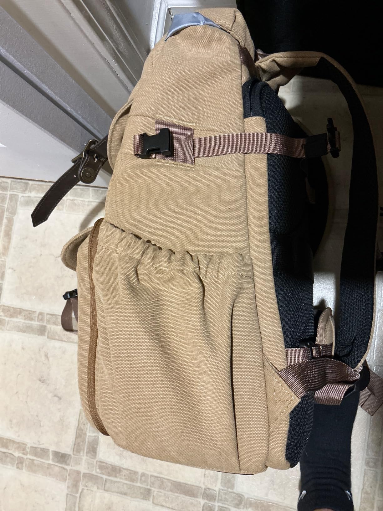 BAGSMART Camera Backpack, DSLR Camera Bag Backpacks for Photographers, Waterproof Anti-Theft Photography Backpack with 15 Inch Laptop Compartment & Tripod Holder, Ivory White customer photo 1