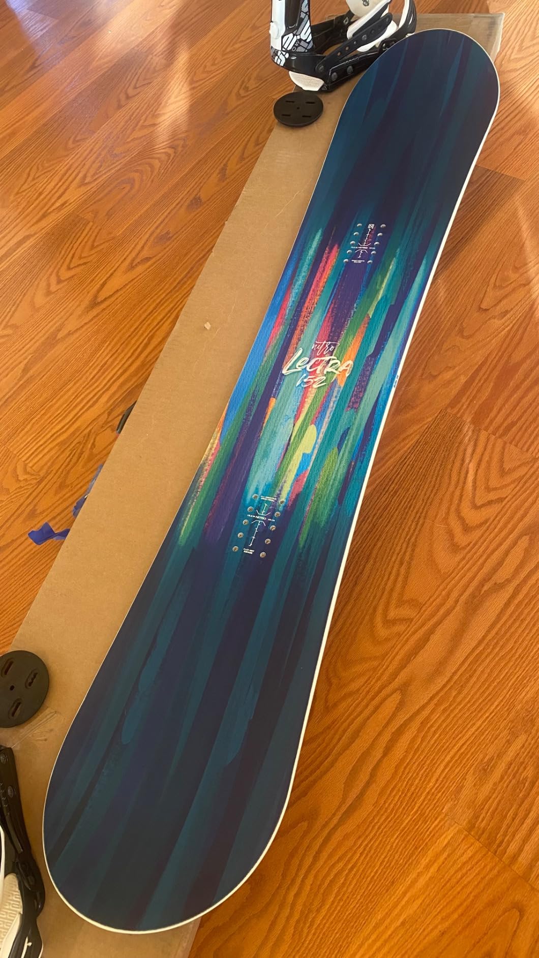 Nitro Lectra Women's All-Mountain Snowboard customer photo 3