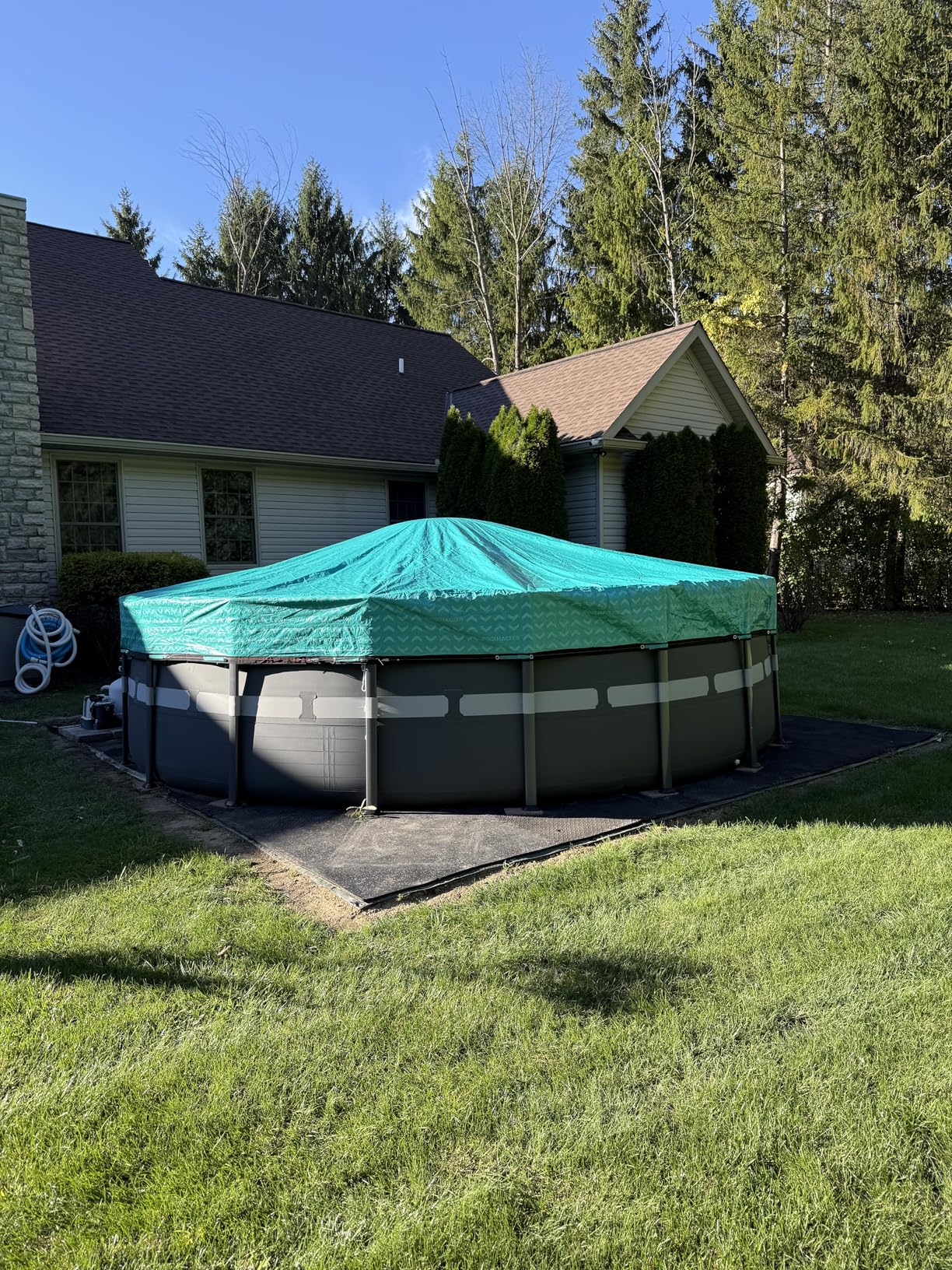 GOOX 8'x8' Pool Pillows for Above Ground Pools, Winterizing Pool Air Pillow for Support Covers, 0.4mm Thick PVC Ice Equalizer, Large Pool Pillow for Winter Closing, Rope Included(2 * 40ft) customer photo 1