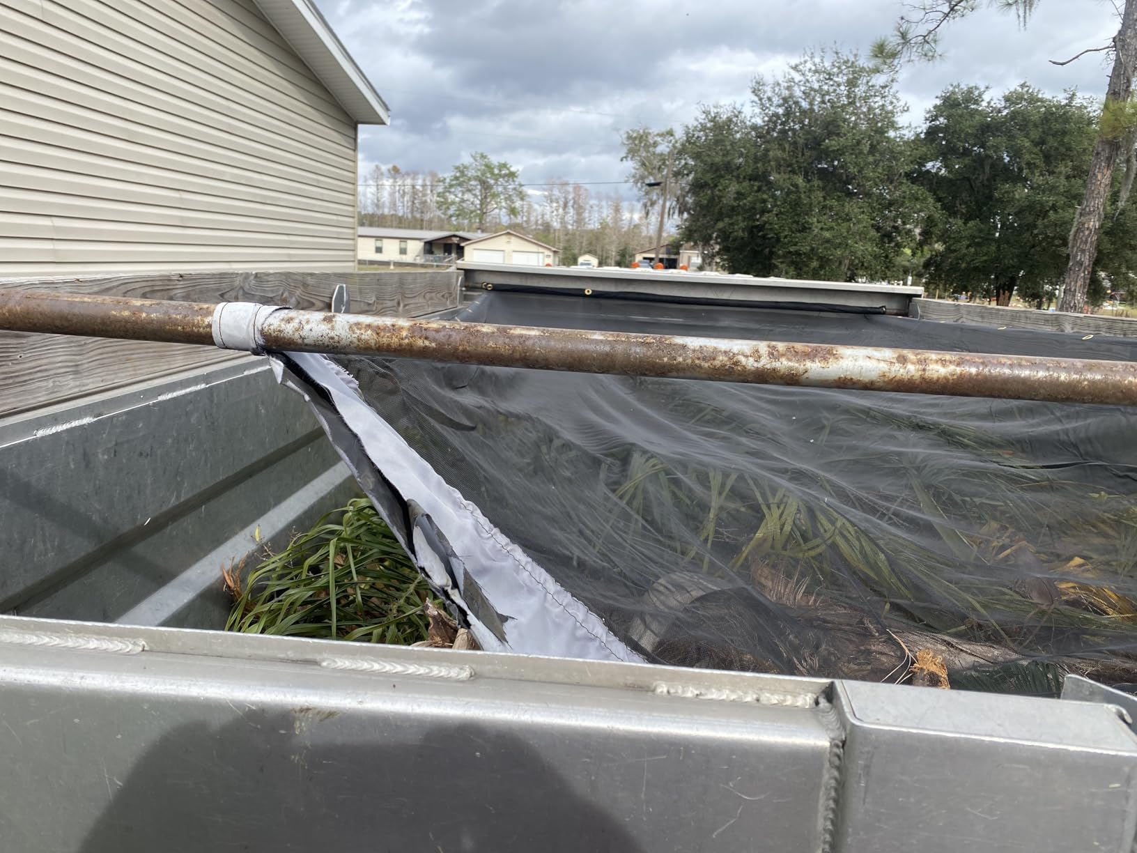 VEVOR Dump Truck Mesh Tarp, 7 x 18 ft, PVC Coated Black Heavy Duty Cover with 5.5