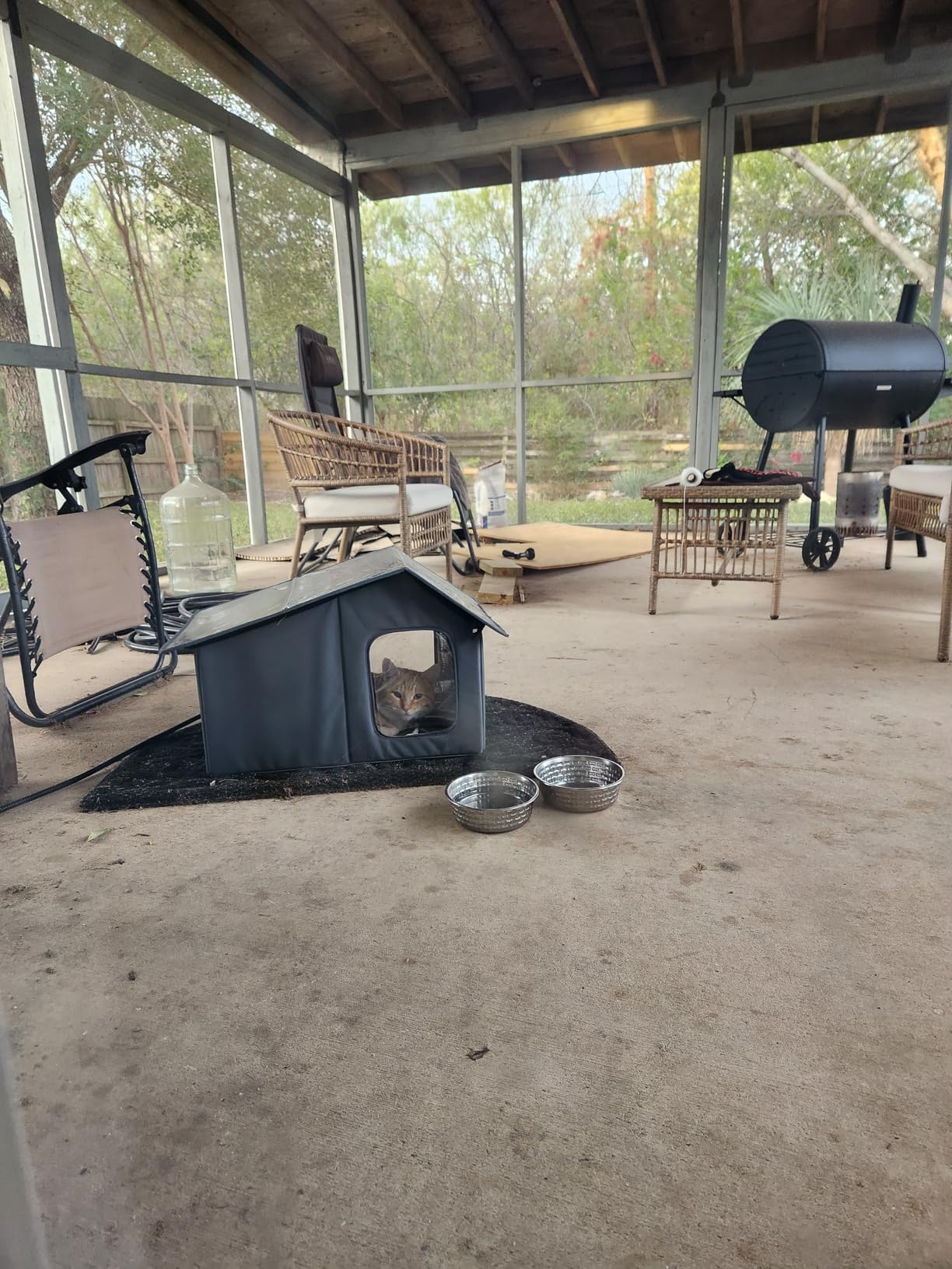 Weatherproof Heated Cat Houses for Outdoor Cats - Insulated Cat Shelter for Winter with Thermostatic Heating Pad and Escape Door, Warm Outside Pet House Gift for 1-2 Feral Cats (Medium) customer photo 2