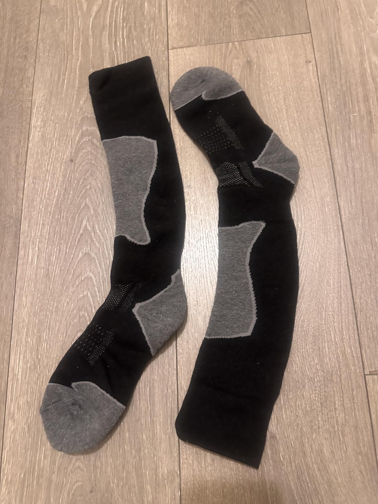 CS CELERSPORT 2/3/4 Pack Ski Socks for Men and Women Skiing, Snowboarding, Winter Performance Socks customer photo 1