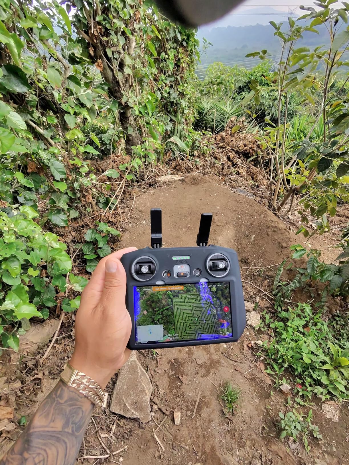DJI Mini 4 Pro (DJI RC-N2), Drones with Camera for Adults 4K, Under 0.549 lbs/249 g, 34 Mins Flight Time, 20km Max Video Transmission Distance, Omnidirectional Vision Sensing, Mini Drone for Beginners customer photo 2