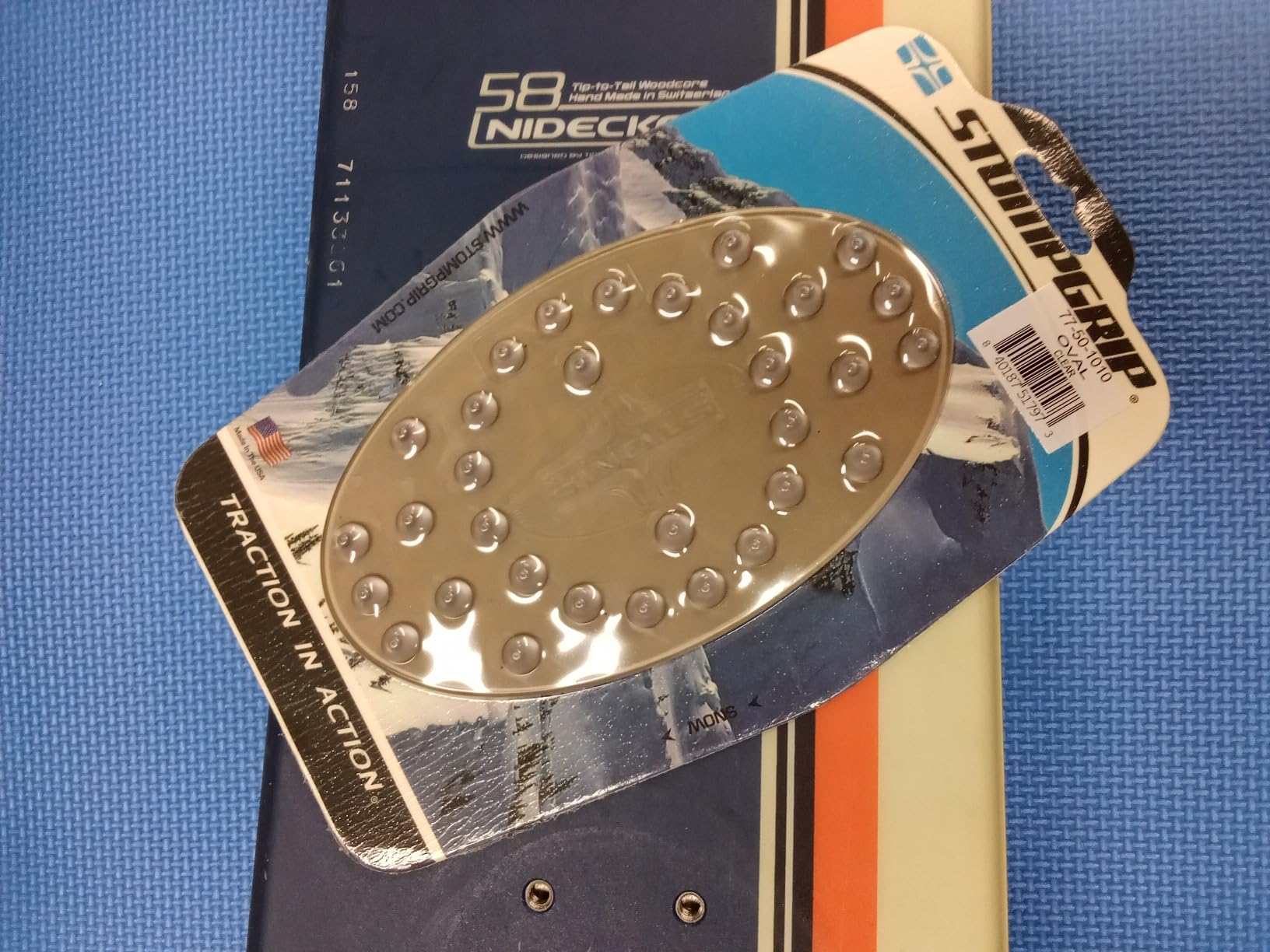Stompgrip Premium Snowboard Stomp Pad | Oval | Old School Collection customer photo 1