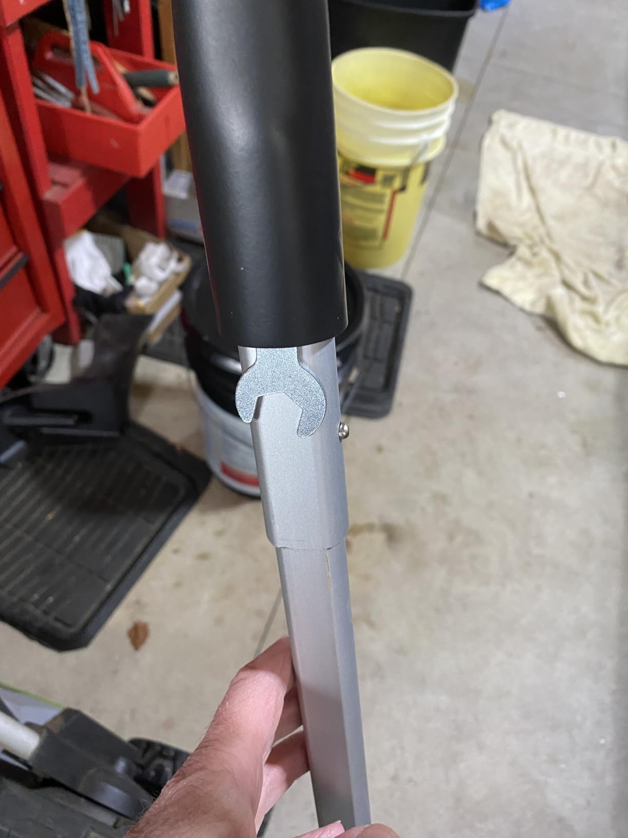 Idzo Efficient Snow Pusher, Snow Plow Shovel with 37-Inch Reversible and Bi-Directional Angled Blade, Snow Shovel with Wheels & Convenient 90 Degree Handle for Driveways, Sidewalks, Ice Hockey Rinks customer photo 1