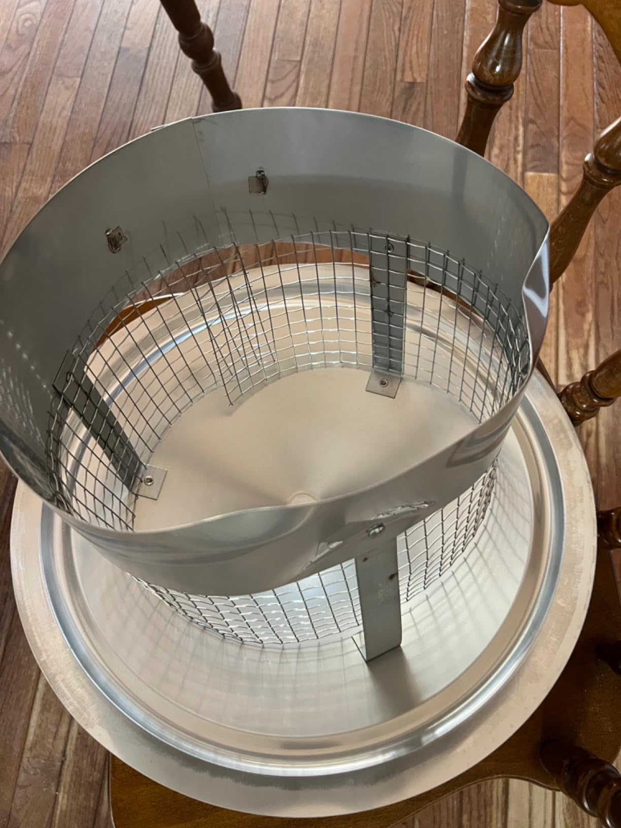 14 Inch Round Chimney Cap(no Assembly Required), 14 Inch Tapered Top Chimney Cap with Fastening Device with Screen, Stainless Steel customer photo 2