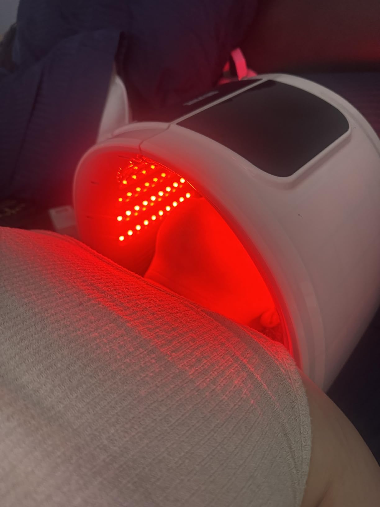 Beuwe Red-Light-Therapy-Mask, Led Light Therapy for Face, 7 Colors Led Face Mask Facial Led Light Therapy Tool Skin Care Equipment at Home, Facial Neck Body Hand Beauty Mask customer photo 1