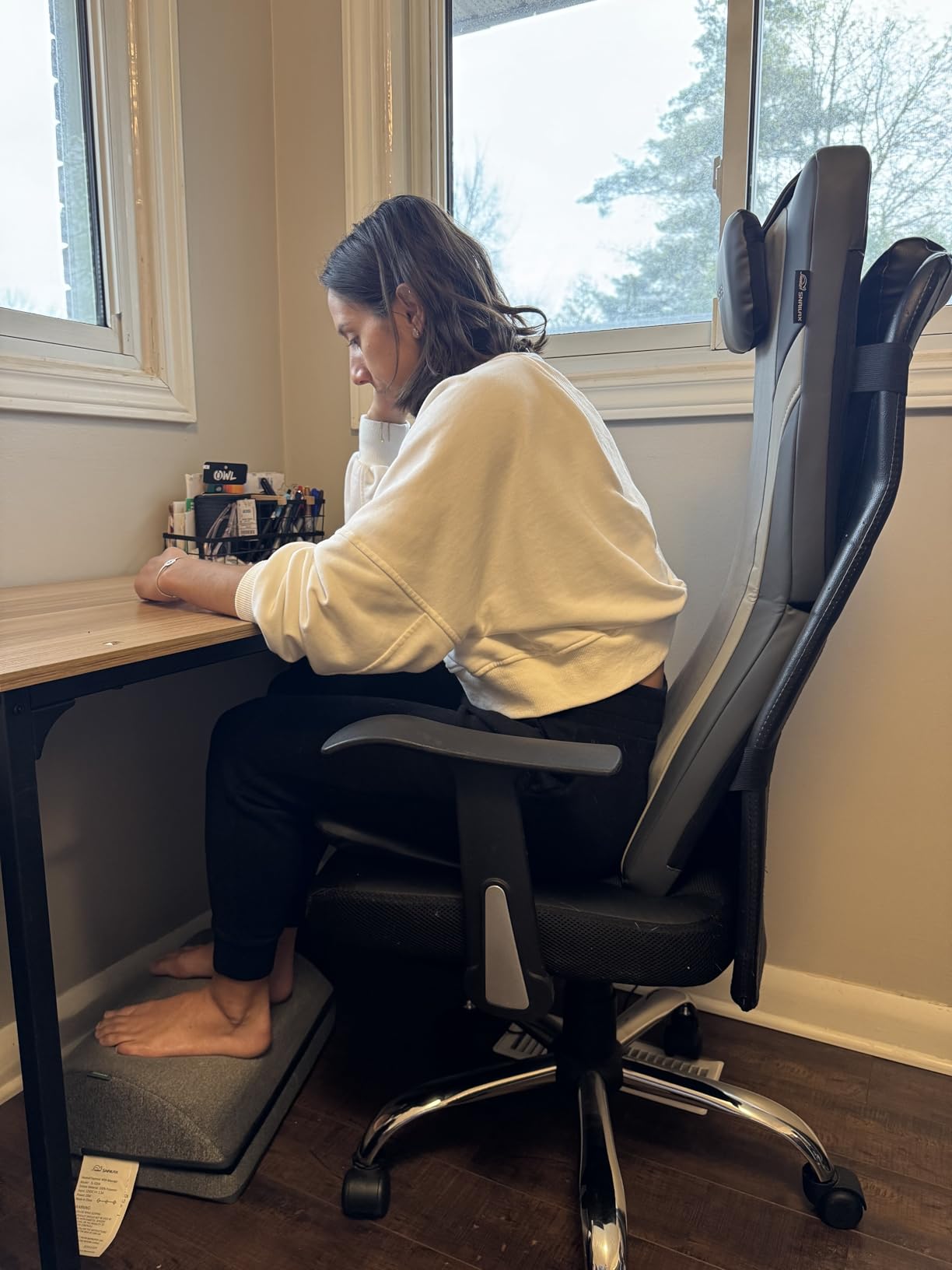 Snailax Heated Foot Rest Under Desk at Work, FSA Eligble Desk Foot Stool with Heat & Vibration Massage, Fathers Day Dad Gifts for Men, Foot Warmer Feet Heater for Office Chair, Gaming Home Use customer photo 1