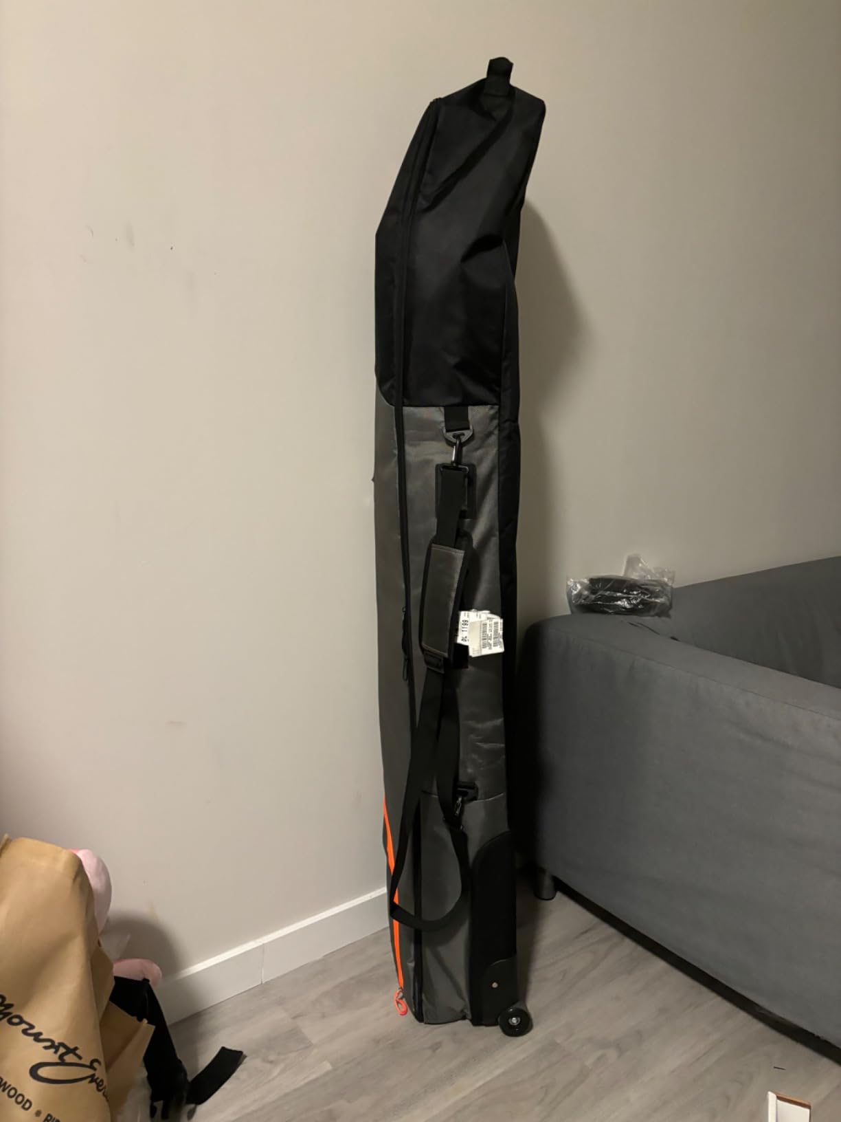 Snowboard Bag with Wheels, Fully Padded Ski Bag for Air Travel 1680D Waterproof Fabric, Rolling Ski Travel Bag for Flying, Durable, Large Capacity for Skis, Boots and Helmets customer photo 1