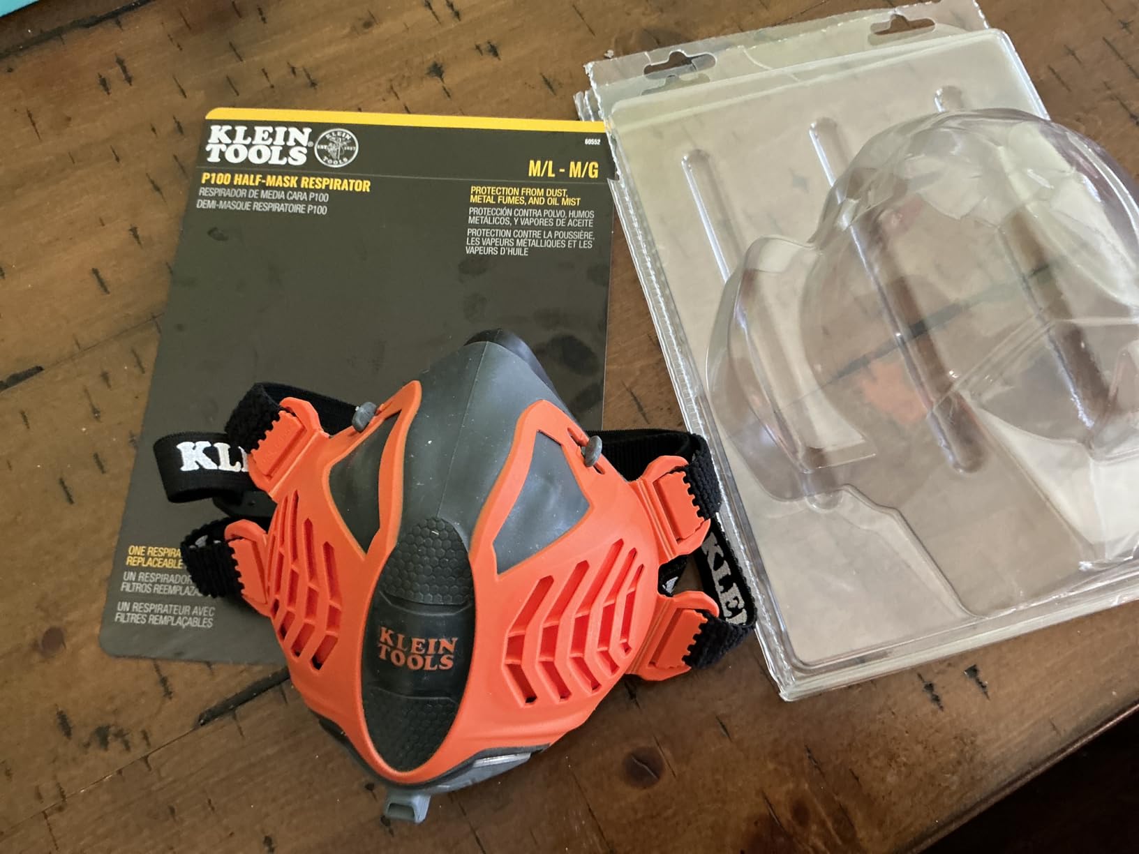 Klein Tools 60552 Reusable P100 Half-Mask Respirator with Replaceable Filters for Dust, Metal Fumes, and Oil Mist, M/L customer photo 2