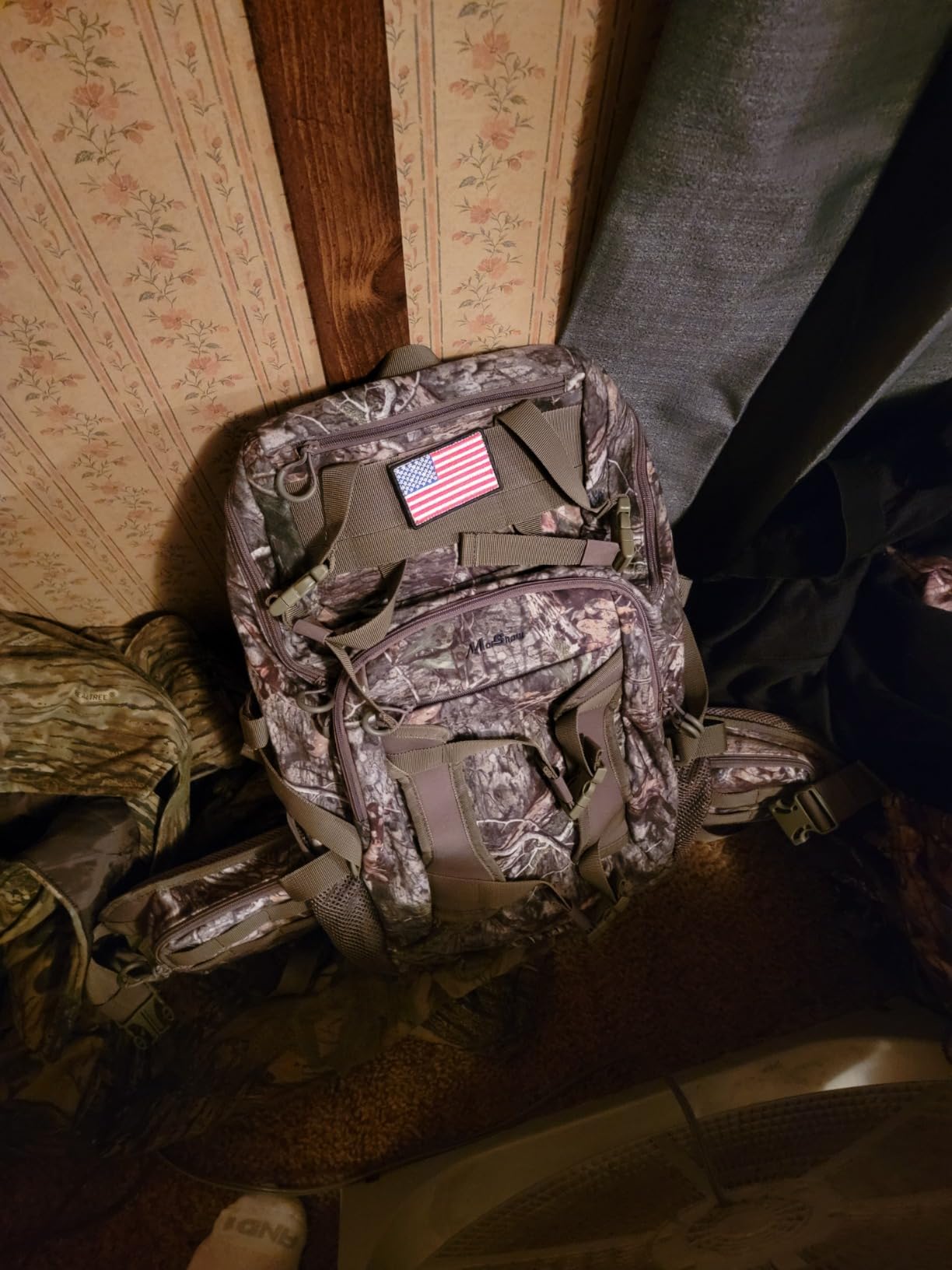 Hunting Backpack, Outdoor Hunting Pack with Rifle Holder, Hunting Backpacks for Men, Hunting Bag with Waterproof Rain Cover customer photo 2