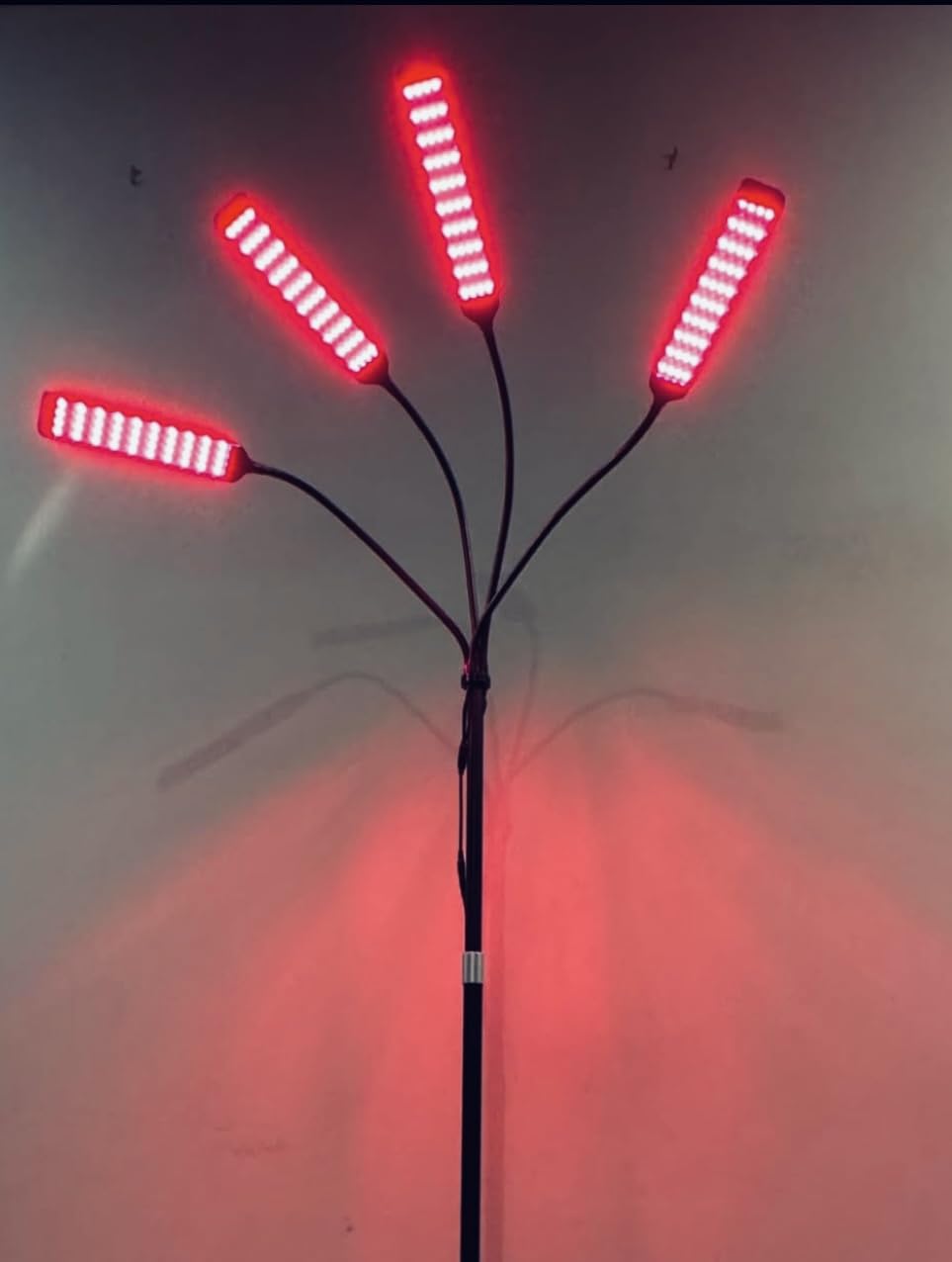 Viconor Red Light Therapy Lamp, 4 Head Infrared Light Therapy for Body Device with Adjustable Stand - 660nm Red Light & 850nm Near Infrared Light Therapy Device for Face, Body, Pain, Skin at Home customer photo 2