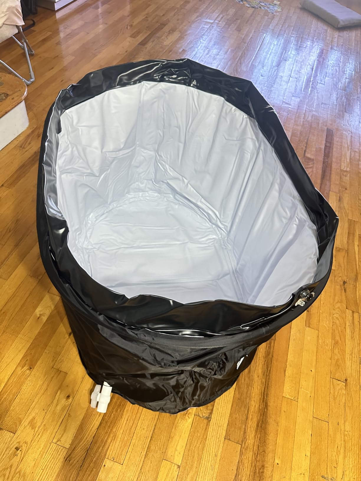 CalmMax Oval Ice Bath Tub with Lid for Athletes 492L Portable Cold Plunge Tub for Cold Water Therapy 5 Layers Ice Baths at Home Outdoor Gym customer photo 2