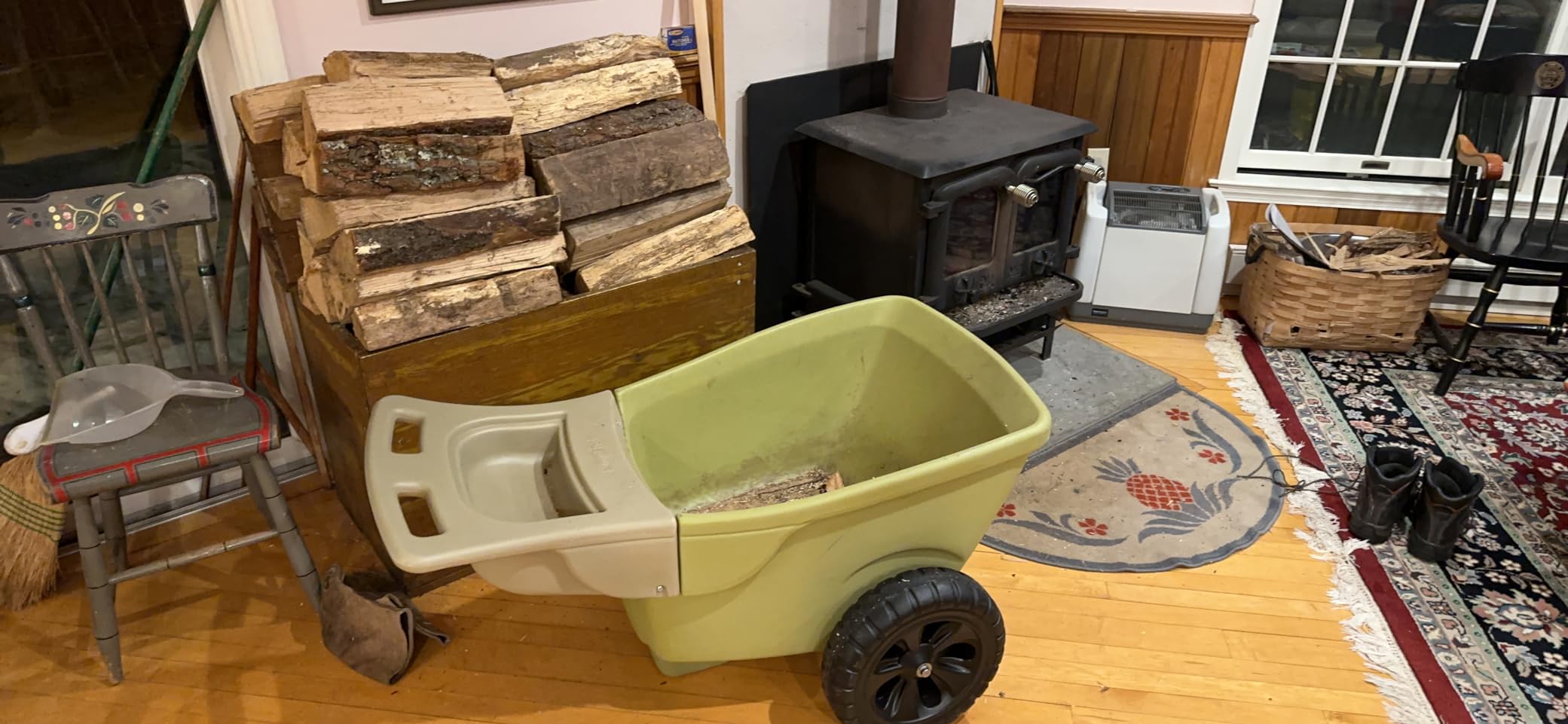 Simplay3 Easy Haul Durable Wheelbarrow with Garden Tool Storage Tray - Large Easy Turn Wheels customer photo 2