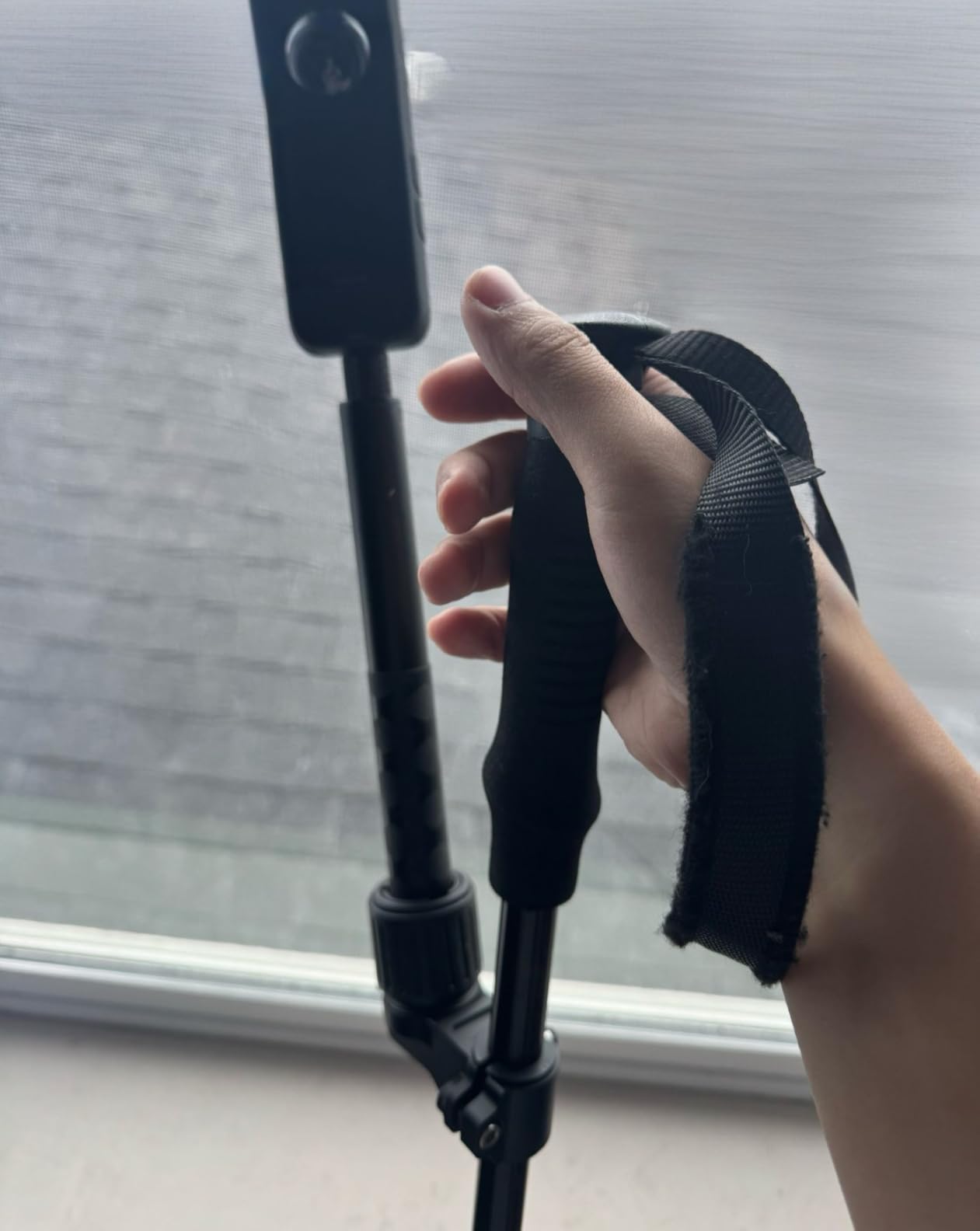 Insta360 Ski Pole Mount for Action Cameras, Compatible X3/ACE/ACE PRO/ONE RS/X2, GoPro Hero12/11/10/9, DJI OSMO Action 4/3/2 (Ski Pole Mount Only) customer photo 1