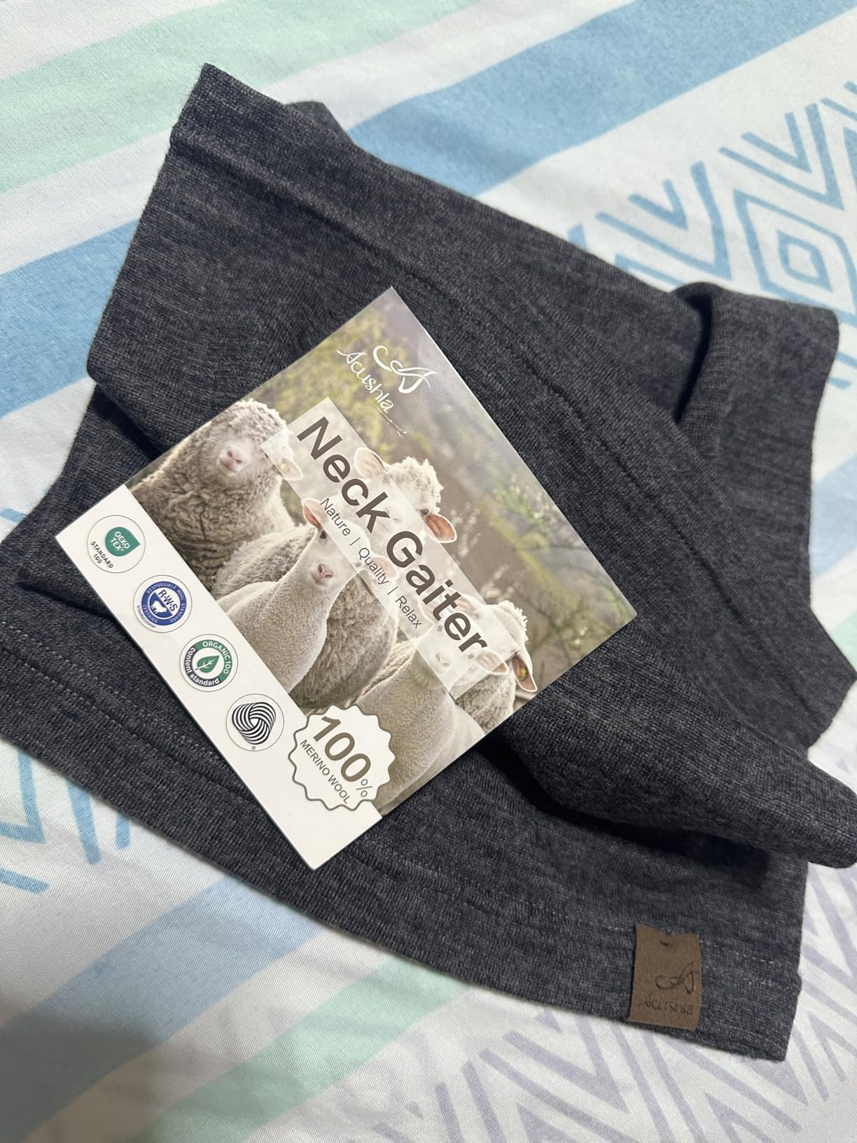 100% Merino Wool Neck Gaiter for Men & Women Ski Face Mask Winter Scarf Neck Warmer All Weather, Midweight Maple Leaf customer photo 2