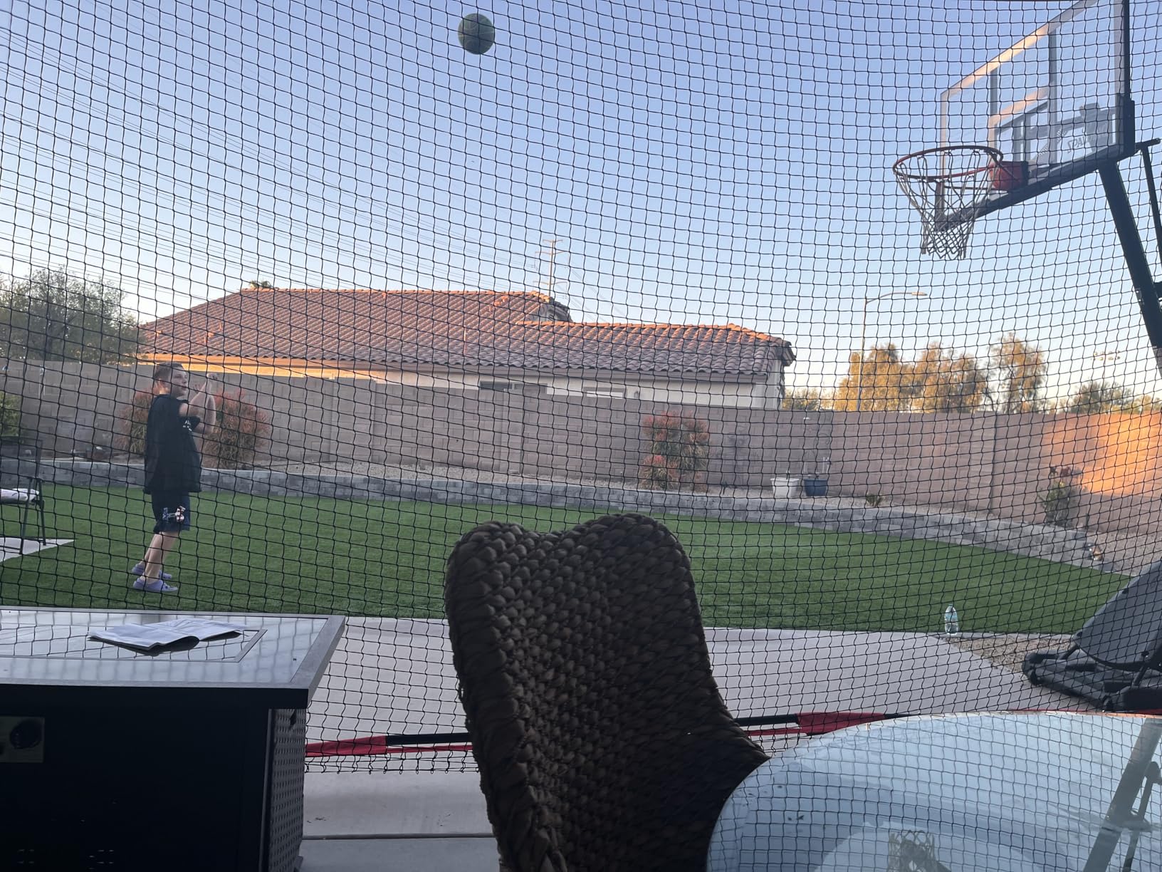 VEVOR 7X7ft/12X9ft/16X10ft/20x10ft Barricade Backstop Net, Ball Sports Barrier Netting, Portable Practice Net for Baseball Softball Lacrosse Hockey Basketball Equipment Training Net customer photo 2