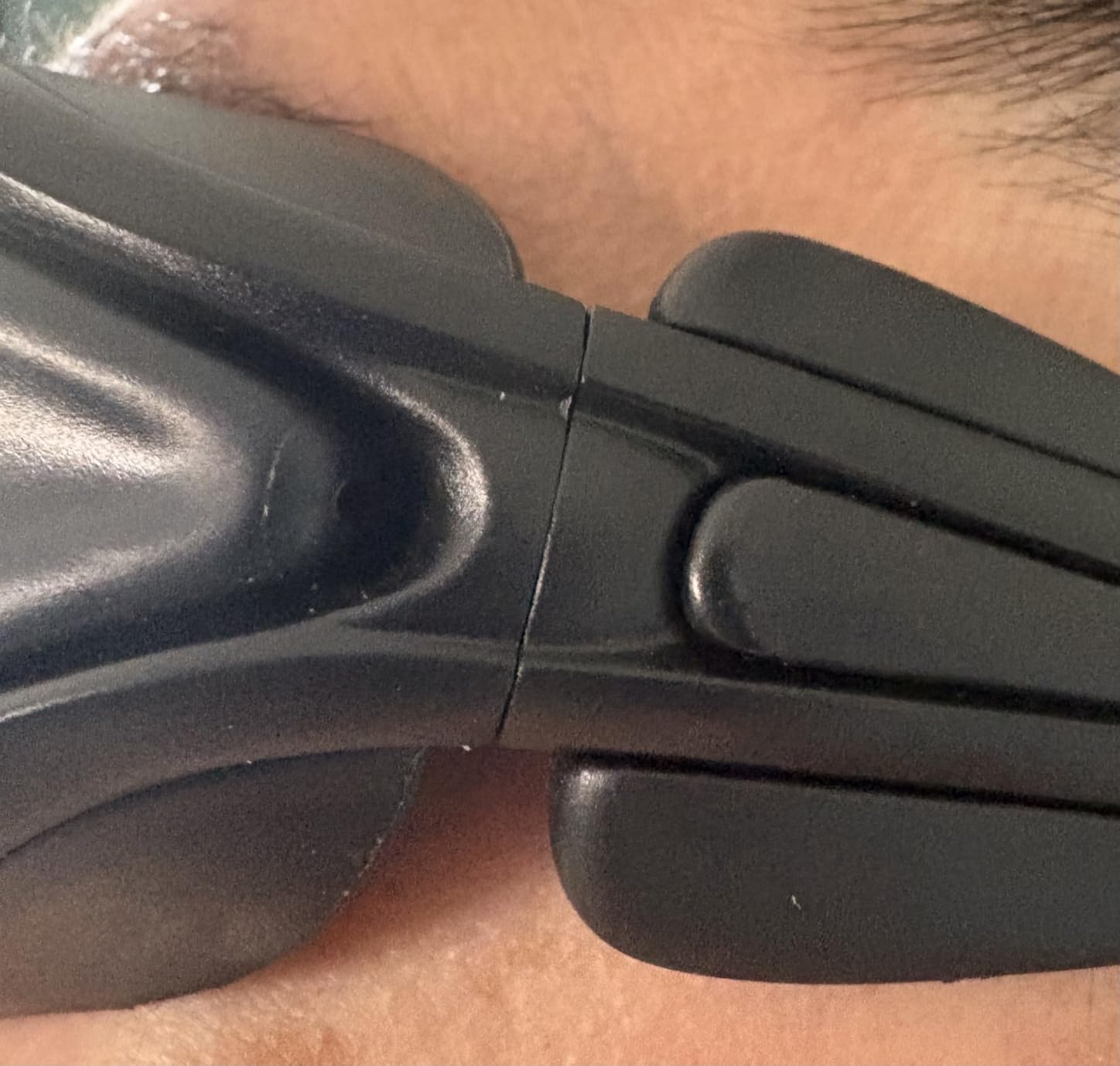 FreeMascot Red Light Therapy Glasses, Laser Safety Glasses IPL 200-2000nm, Eyes Protection for Tanning Goggles and Red Light Therapy customer photo 1
