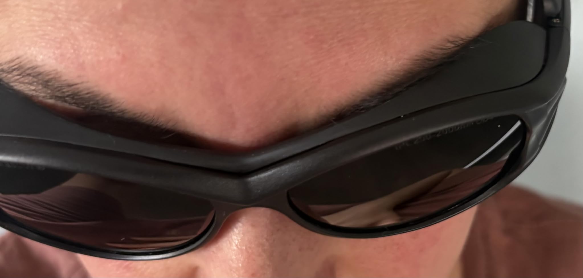 FreeMascot Red Light Therapy Glasses, Laser Safety Glasses IPL 200-2000nm, Eyes Protection for Tanning Goggles and Red Light Therapy customer photo 2