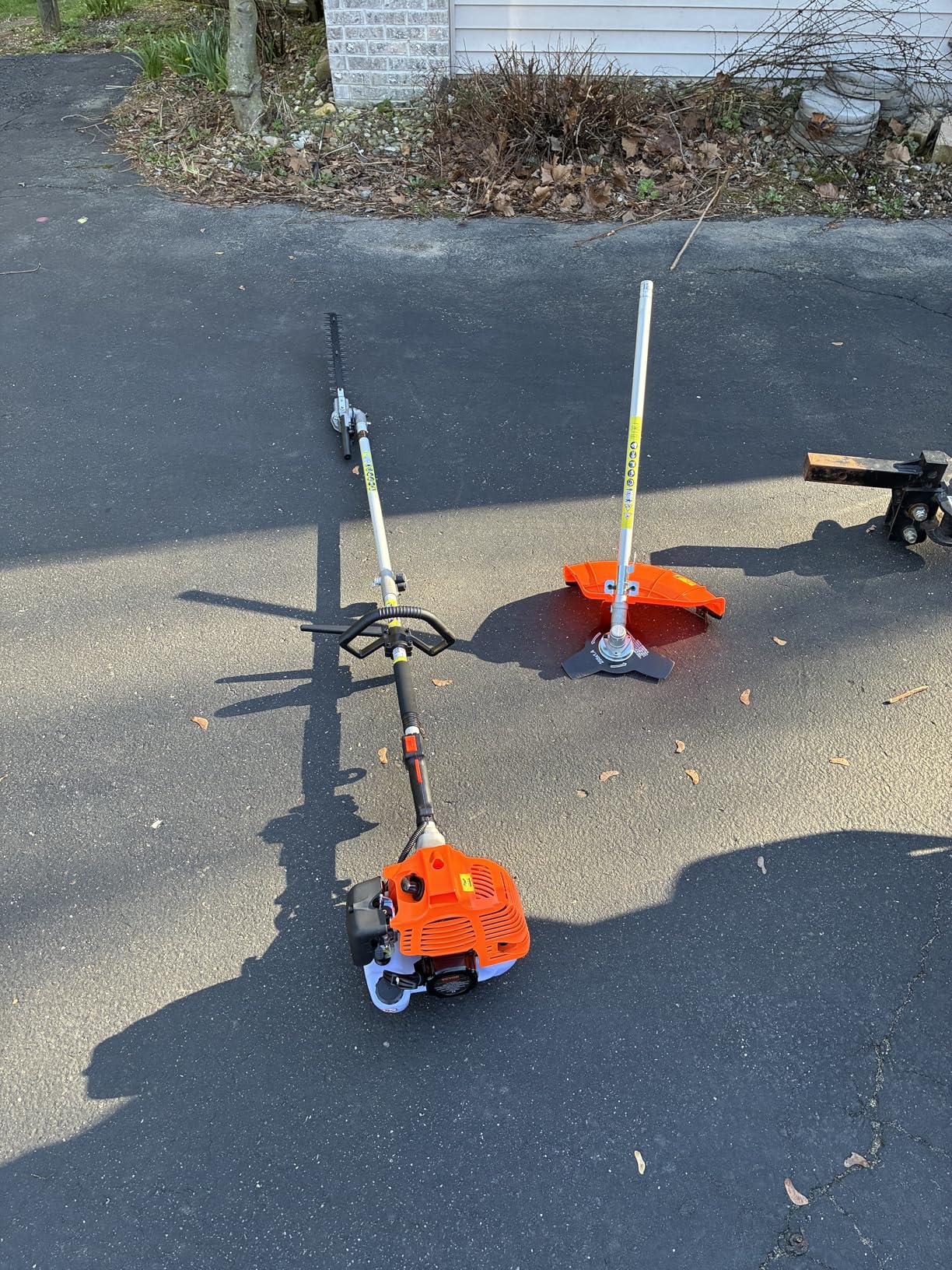 43cc 6-in-1 Multi-Functional Trimming Tool, Hedge Trimmer, Weed Eater, String Trimmer, Brush Cutter, Edger, Pole Saw Chainsaw Pruner with Extension Pole, w/EPA, CE and EMC Certification customer photo 2