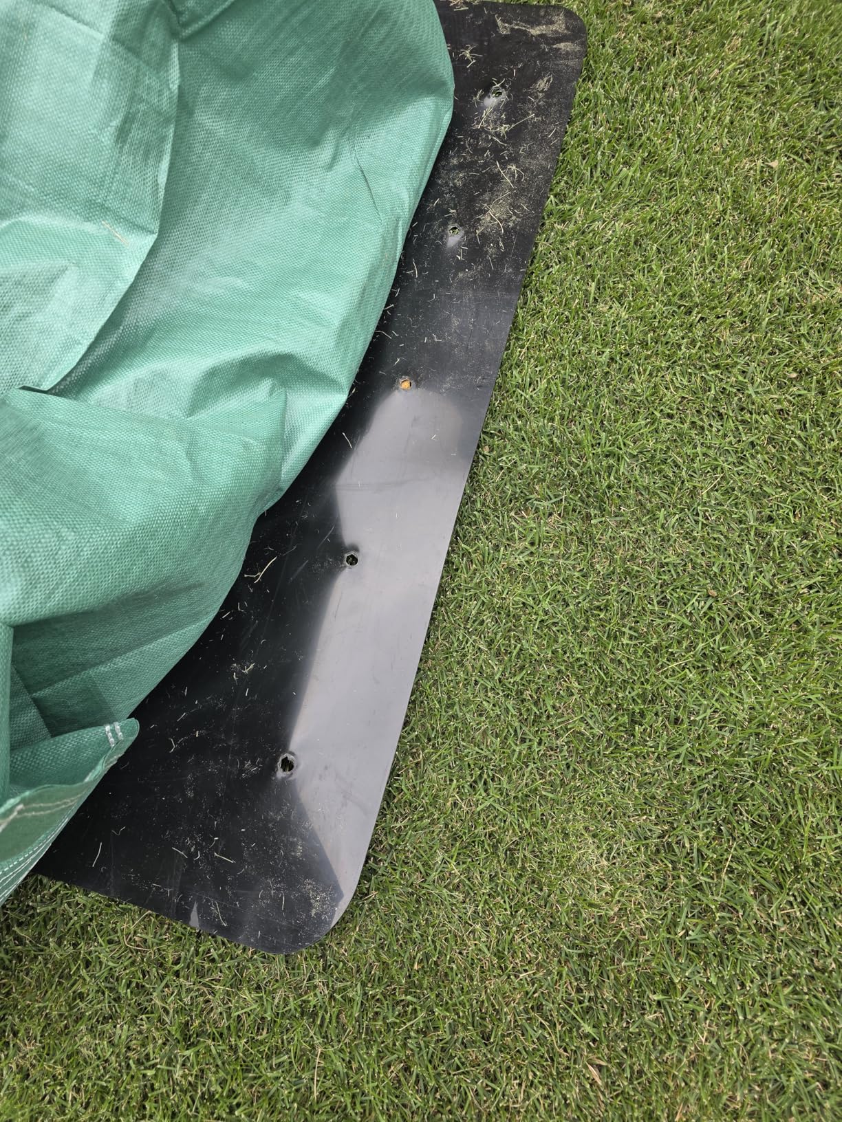 Yard Drag Sled, 1/8 inch Thickened HDPE, Upgraded Heavy Yard Drag Sled, Suitable for Hauling Various Heavy Items,Yard Debris,Lumber, Construction Materials customer photo 1