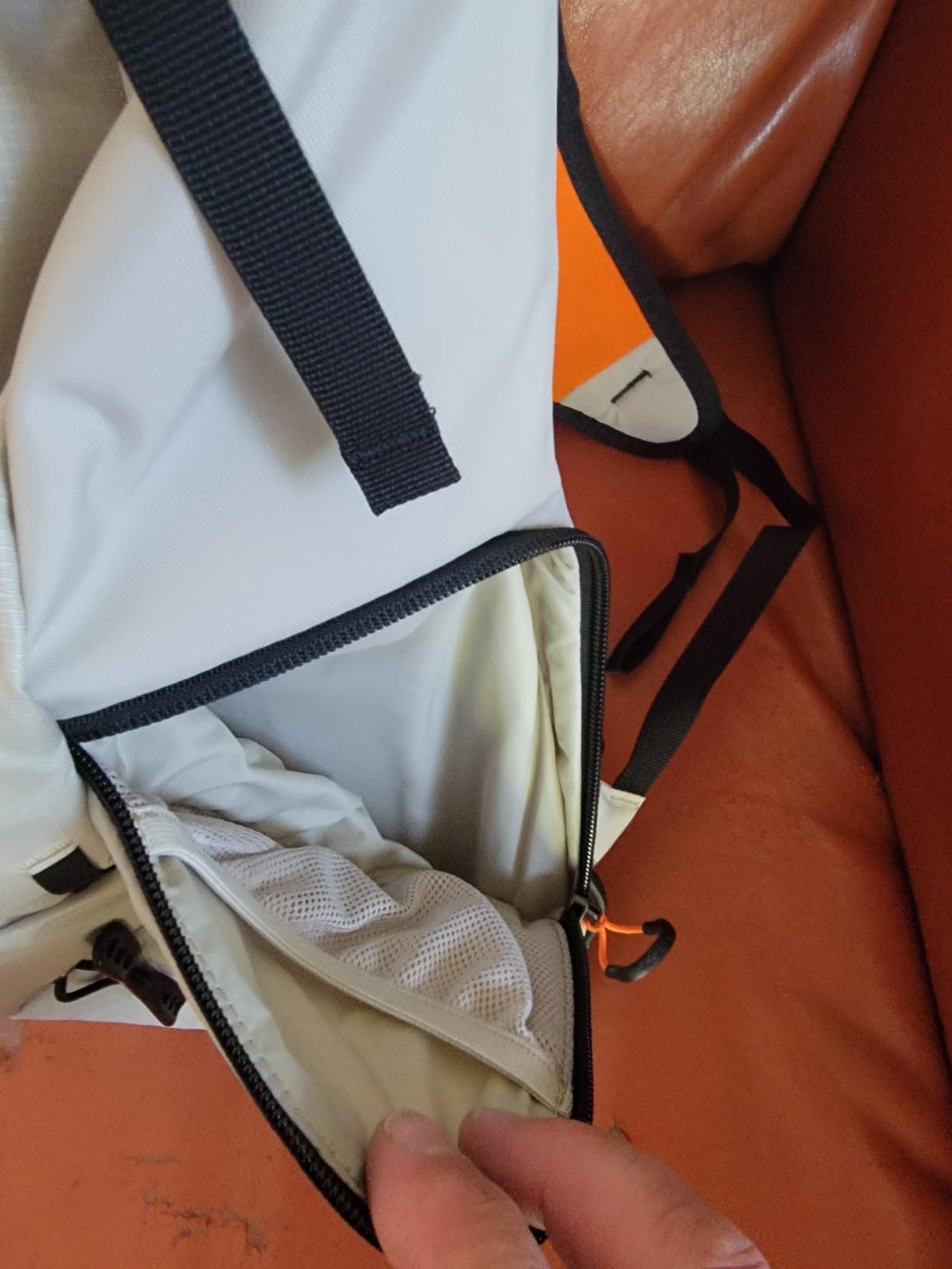 Osprey Firn 28L Ski and Snowboard Backpack, Sandy Grey/Tequila Orange, Small/Medium customer photo 1