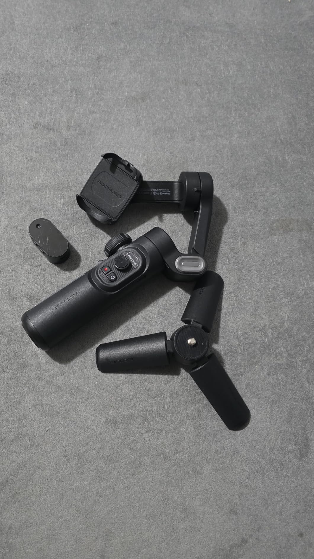 AOCHUAN XE AI Version, Gimbal Stabilizer for Smartphone, NO APP AI Tracking, Gesture Control, 360 Degree Inception Gimbal with TikTok YouTube, 3-Axis Foldable Handheld Tripod for iPhone & Android, Black customer photo 1