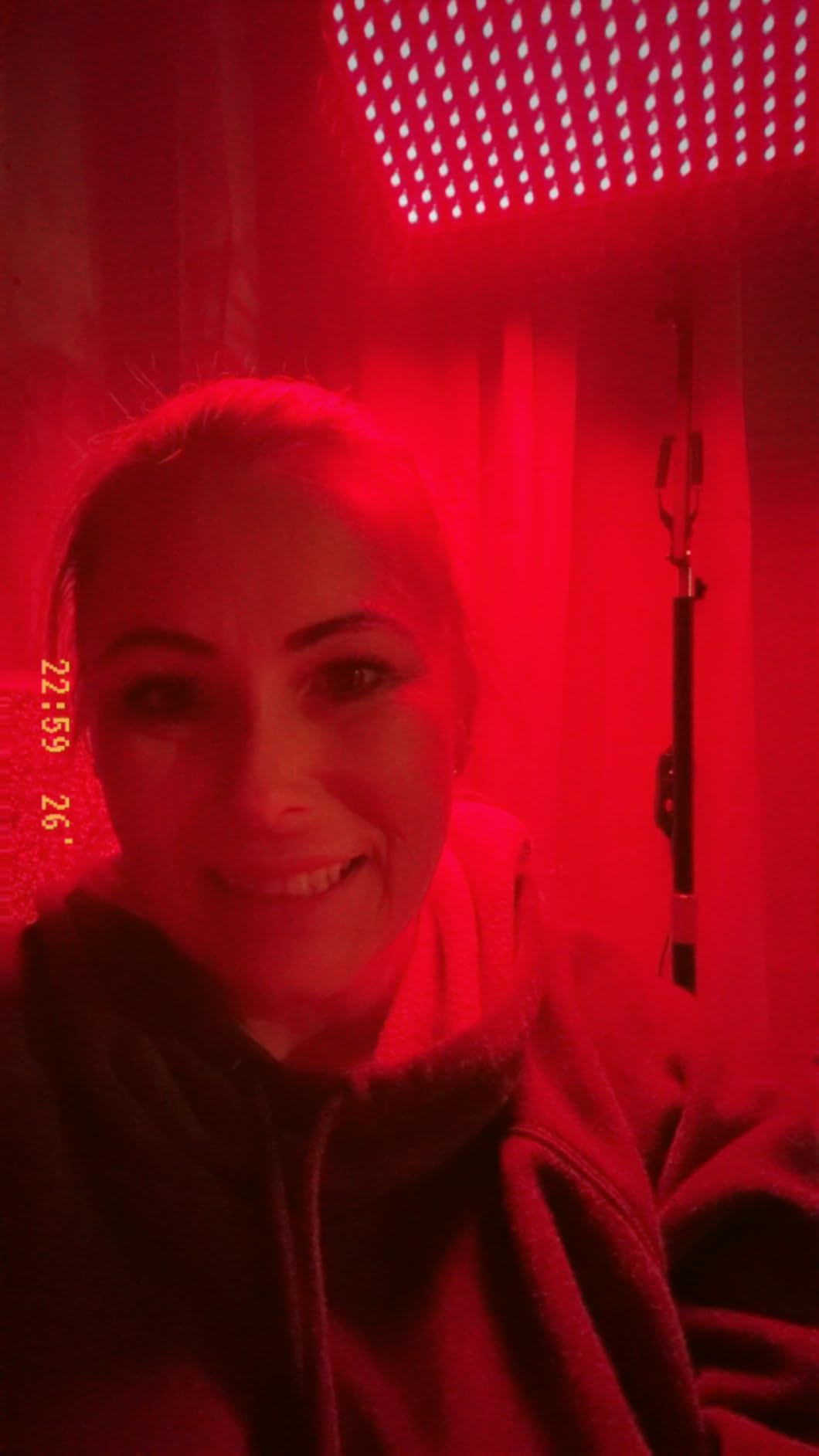 BEICHEN Red Light Therapy for Body and Face, 660nm 850nm 940nm Infrared Redlight-Therapy Lamp Device with Large Panel and Stable Stand at Home, Idea Gift for Women Wife Mom Sister Girlfriend (L) customer photo 1