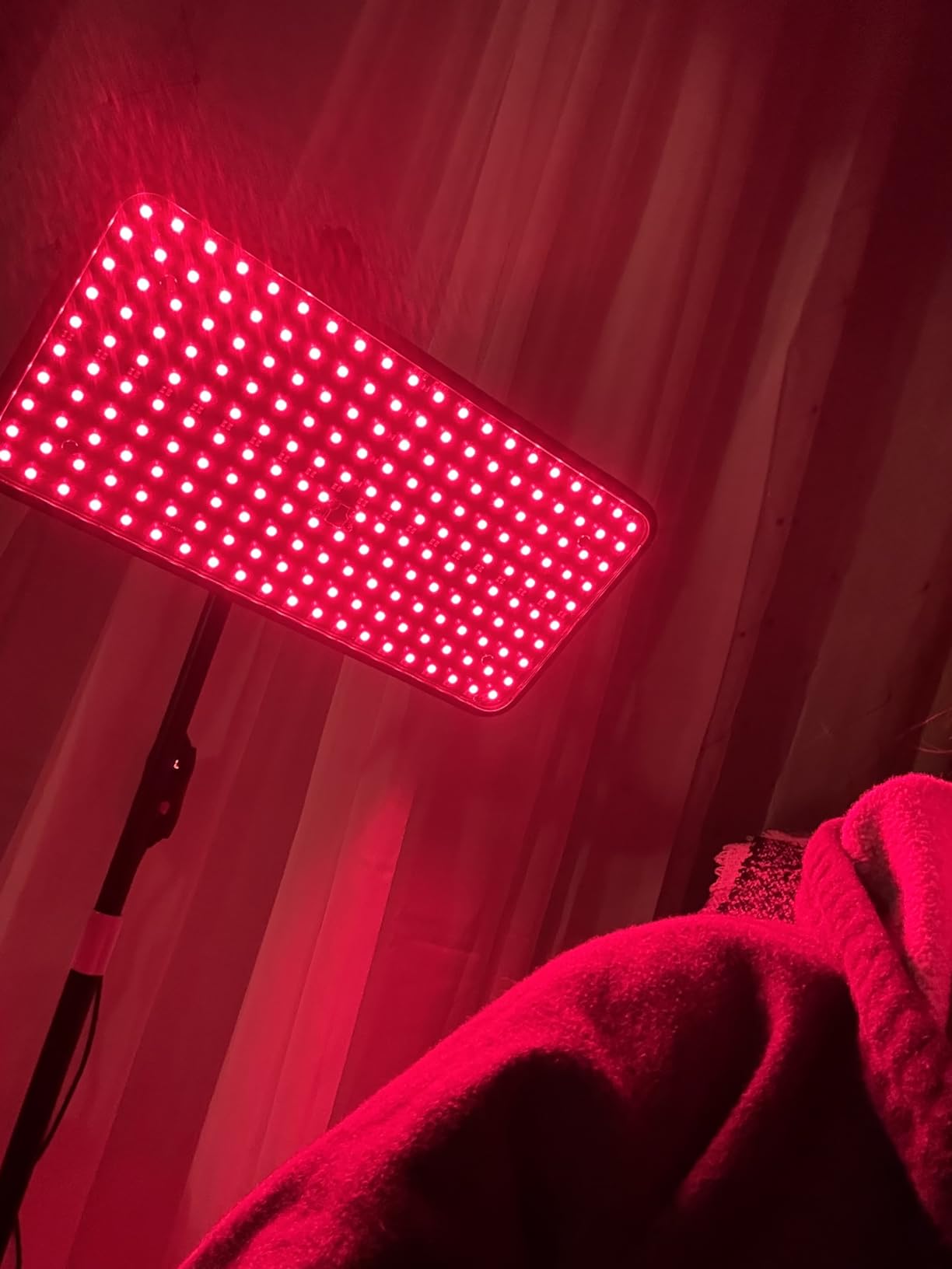 BEICHEN Red Light Therapy for Body and Face, 660nm 850nm 940nm Infrared Redlight-Therapy Lamp Device with Large Panel and Stable Stand at Home, Idea Gift for Women Wife Mom Sister Girlfriend (L) customer photo 2