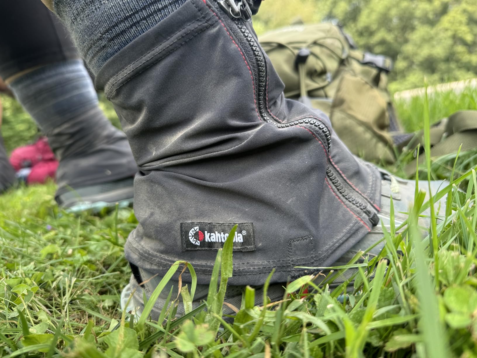 Kahtoola RENAgaiter Mid Gaiters for Hiking, Mountaineering, Trail Running customer photo 1