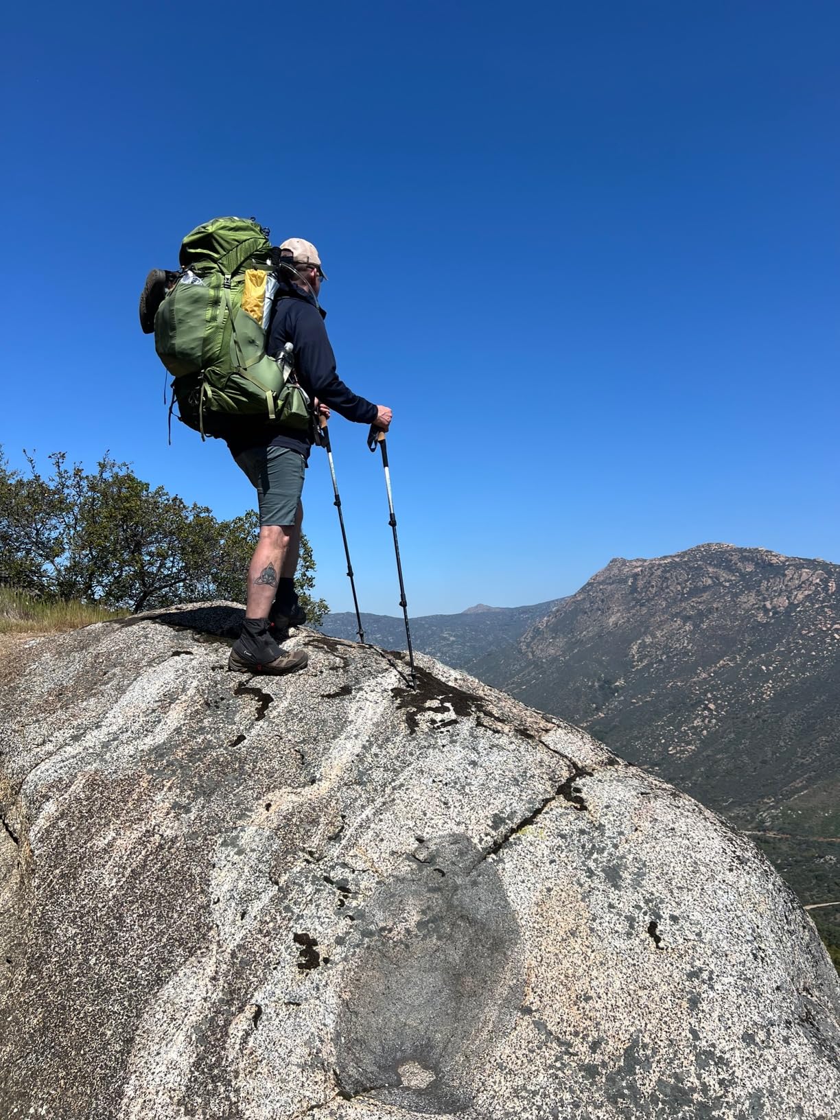 Kahtoola INSTAgaiter Mid Gaiters for Hiking, Trail Running, Mountaineering customer photo 1