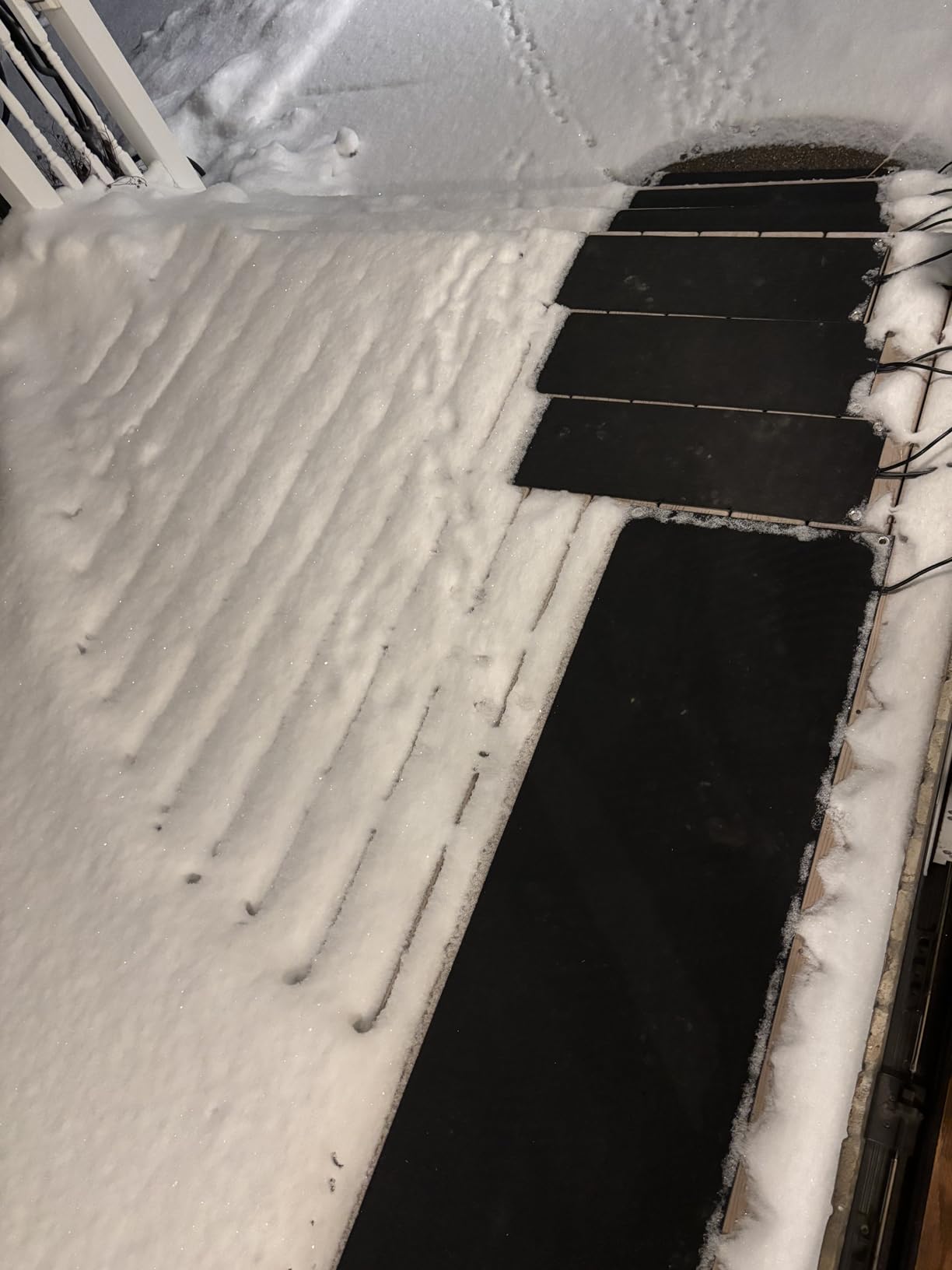 Snow Melting Mats, Heated Outdoor Mats for Walkways, Electric Snow Melting Mats for Decks and Sidewalks, Trusted No-Slip Snow and Ice Melt Heated Sidewalk Mat (10 x 30) 5PCS customer photo 1
