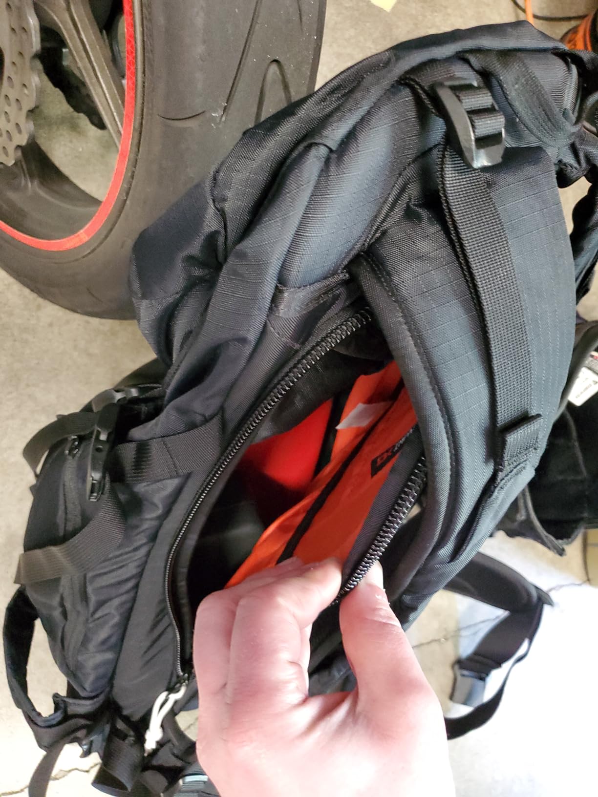 Dakine Poacher Backpack 40L - Black, One Size customer photo 1