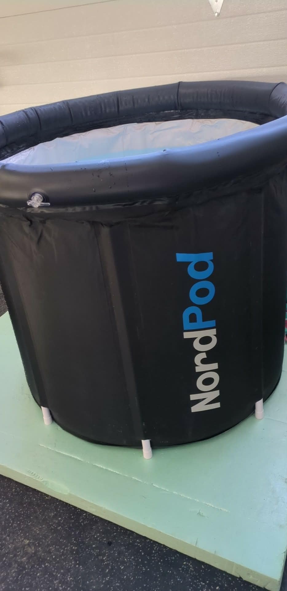 LifePro NordPod Elite Recovery Ice Tub - Oval 2 Person Inflatable Ice Bath Tub - Portable Cold Plunge Tub with Drop-Stitch Construction - Chiller Compatible, Lid & Air Pump Included customer photo 2