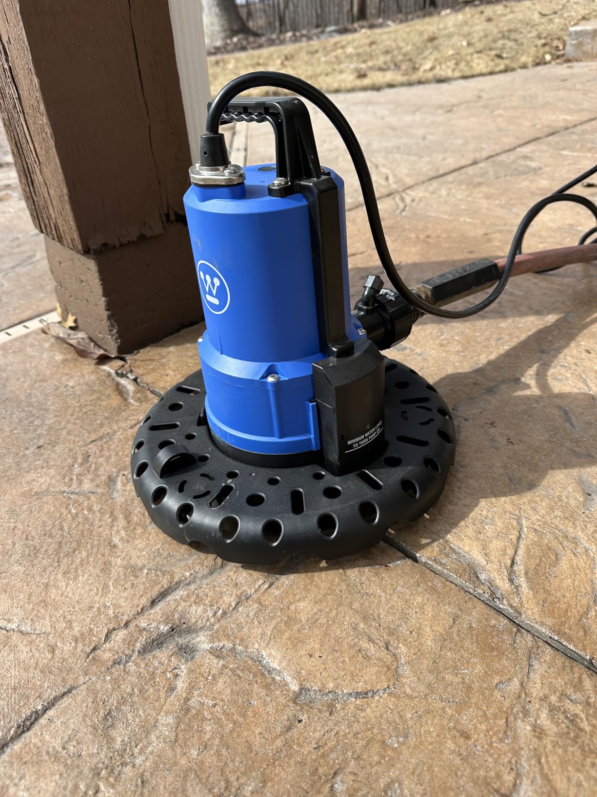 Westinghouse - 1/4 HP Pool Cover Pump, Automatic Submersible Pump with 25ft Power Cord, 1800 GPH Water Removal for Pool, Hot Tubs customer photo 1