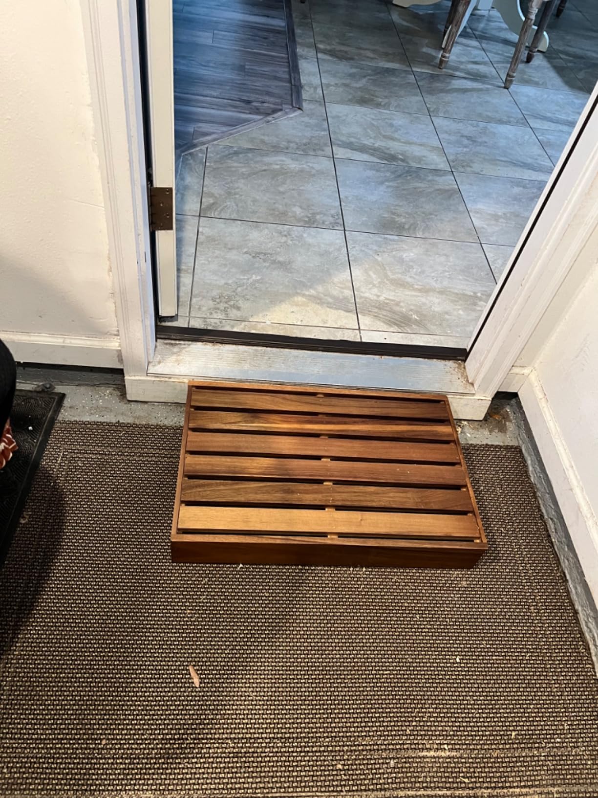 Acacia Wood Step Platform (25'' L x 16'' W x 3.8'' H, No Assembly Required), Outdoor Steps with Non-Skip Pads for Seniors, Wooden One Step Stool for Bed, Stair, Bathroom, Kitchen, Garden customer photo 2