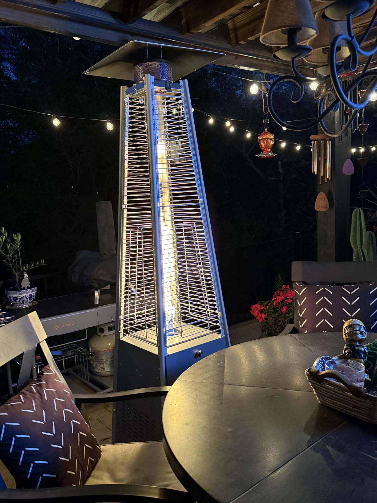 VEVOR Patio Heater for Outdoor Use, 48000BTU Pyramid Propane Heater w/Wheels, Quartz Glass Tube Outdoor Patio Flame Heater for Patio, Party, Backyard, Garden, Decoration, Silver customer photo 2