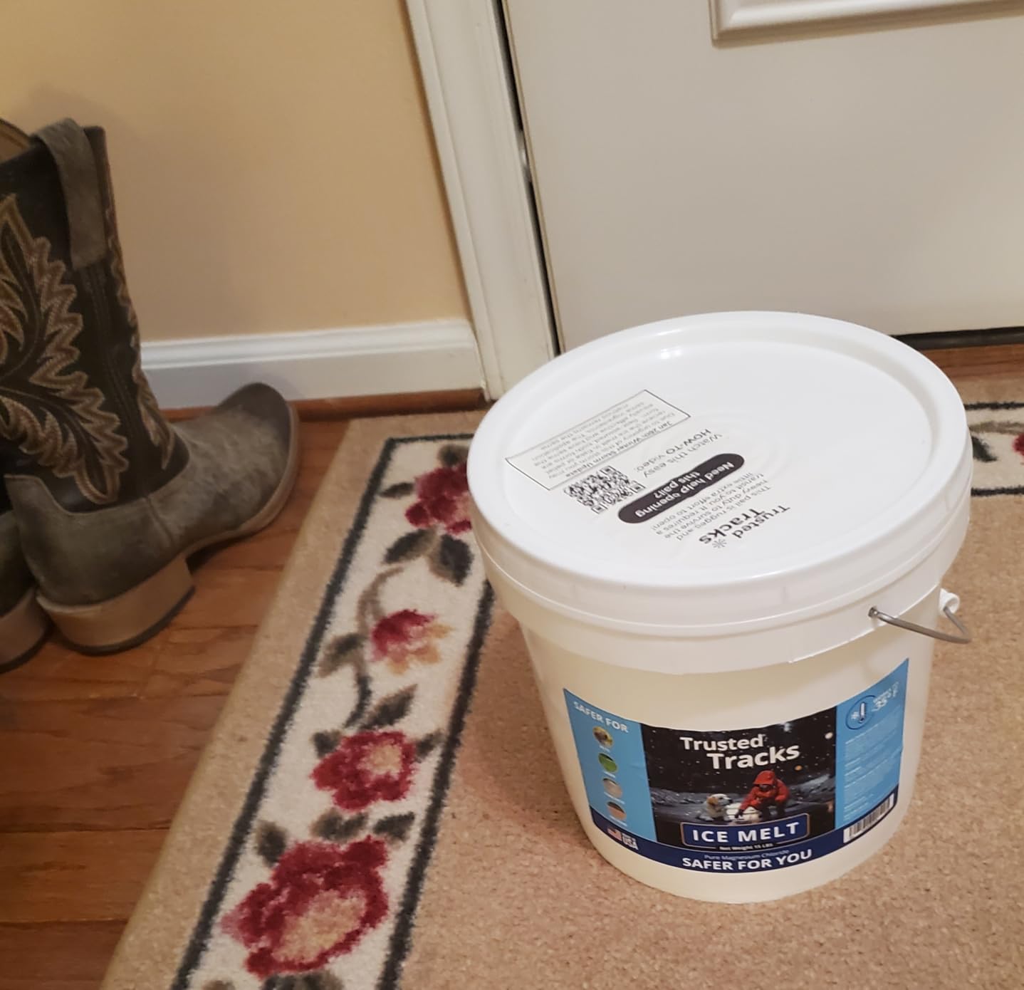 FIREKI Ice Melt, Pet Safe Ice Melt, 15 LBS Premium Snow Melter, Pure Magnesium Chloride, Safer for Pets, Concrete, Effective to -35 F, 15 lb customer photo 1