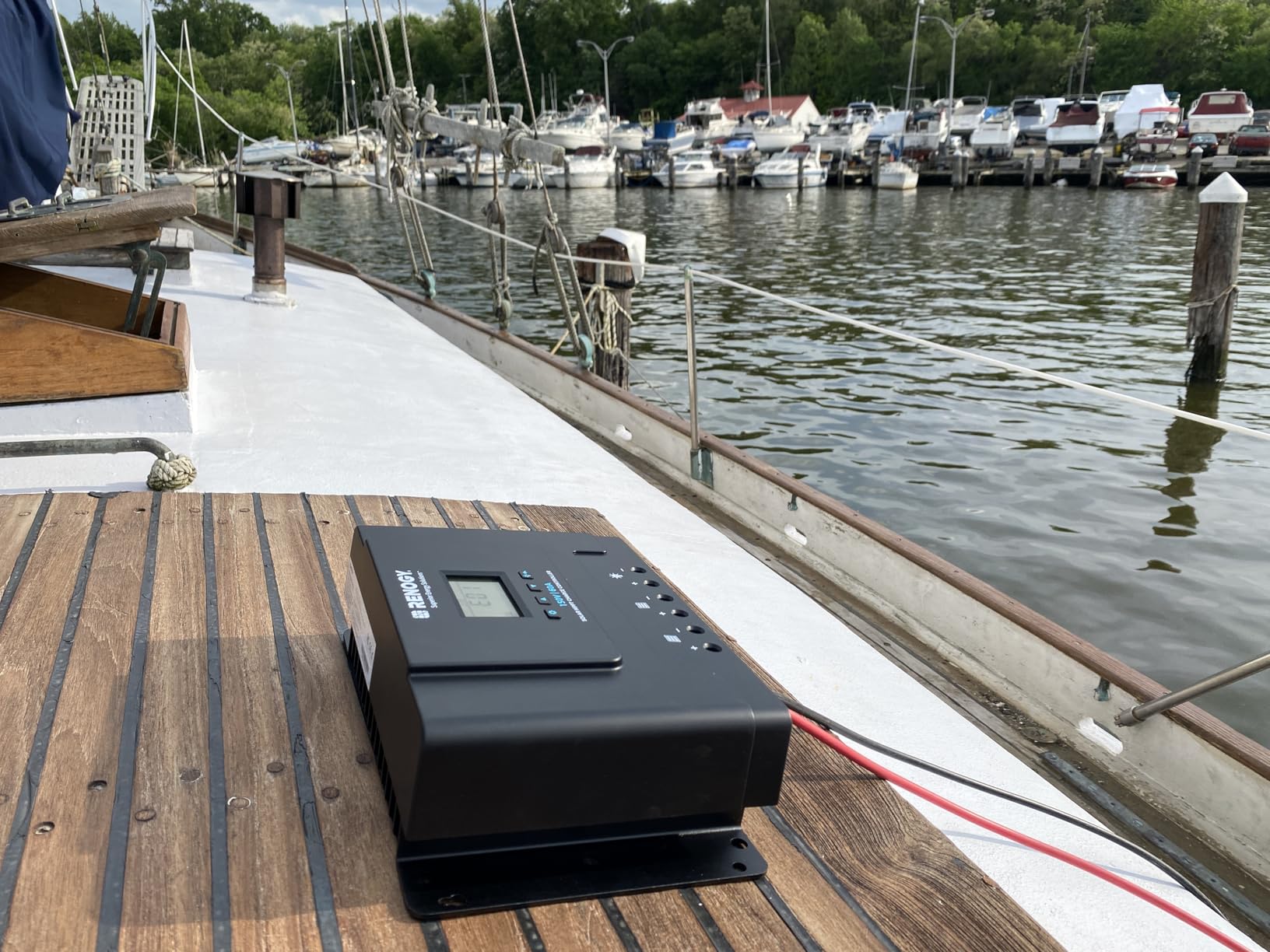 Renogy 60A MPPT Solar Charge Controller 12V/24V/36V/48V Auto, 150V Maximum Solar Input, Compatible with Lithium AGM Gel Batteries, Rover Lite 60A customer photo 2