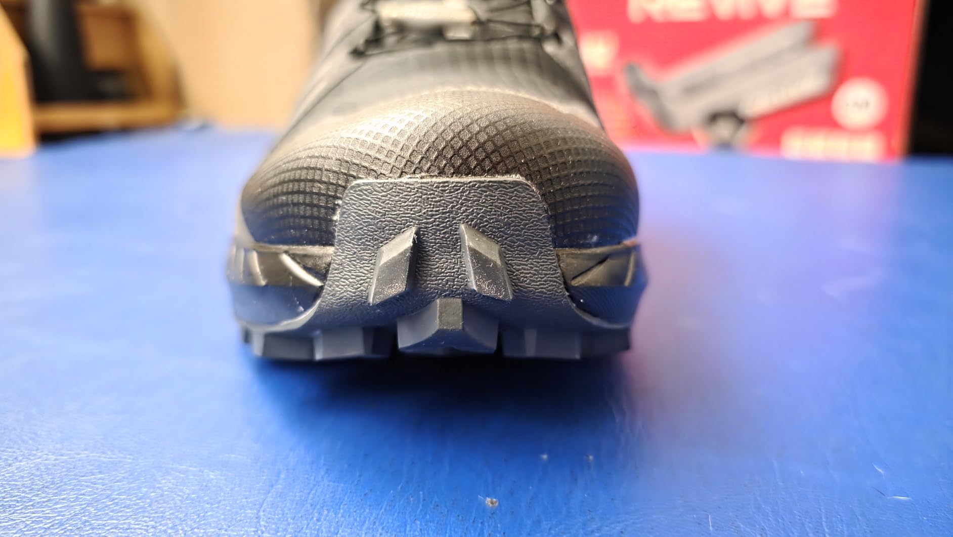 Salomon Men's Speedcross Peak Gore-Tex Trail Running Shoe, Waterproof All-Terrain Performance for Hiking & Long Trail Sessions customer photo 2