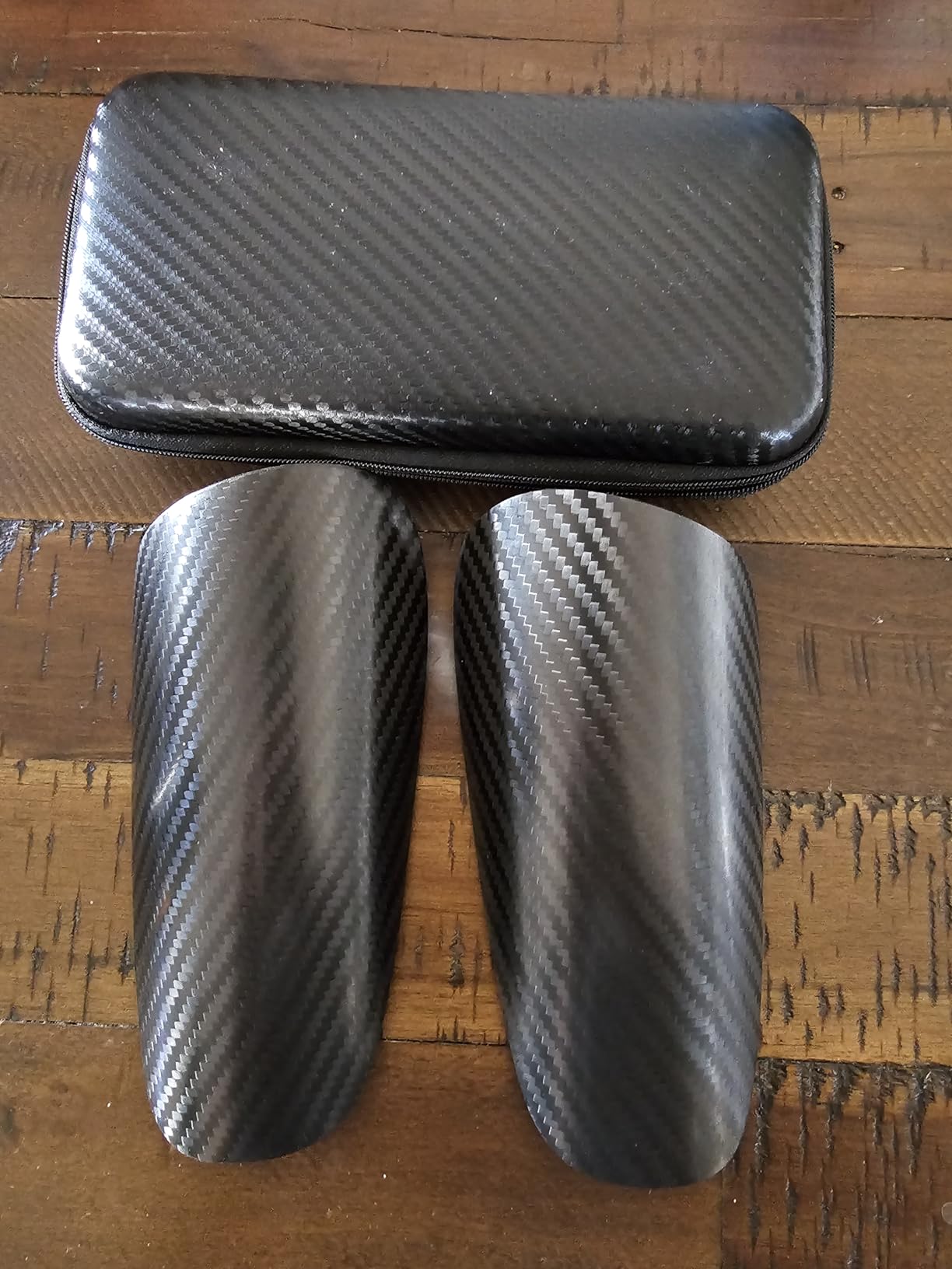 Soccer Shin Guards - Carbon Fiber Shin Pads with Portable Carrying Case for Men, Women, Youths, Kids customer photo 1