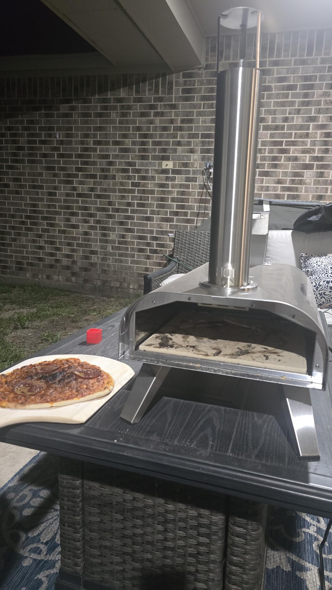 BIG HORN OUTDOORS 12-inch Dual Fuel Pizza Oven - Electric & Wood Pellet, Indoor & Outdoor High-Temp Pizza Maker (1000F) with Pizza Stone for Wood-Fired Flavor customer photo 1
