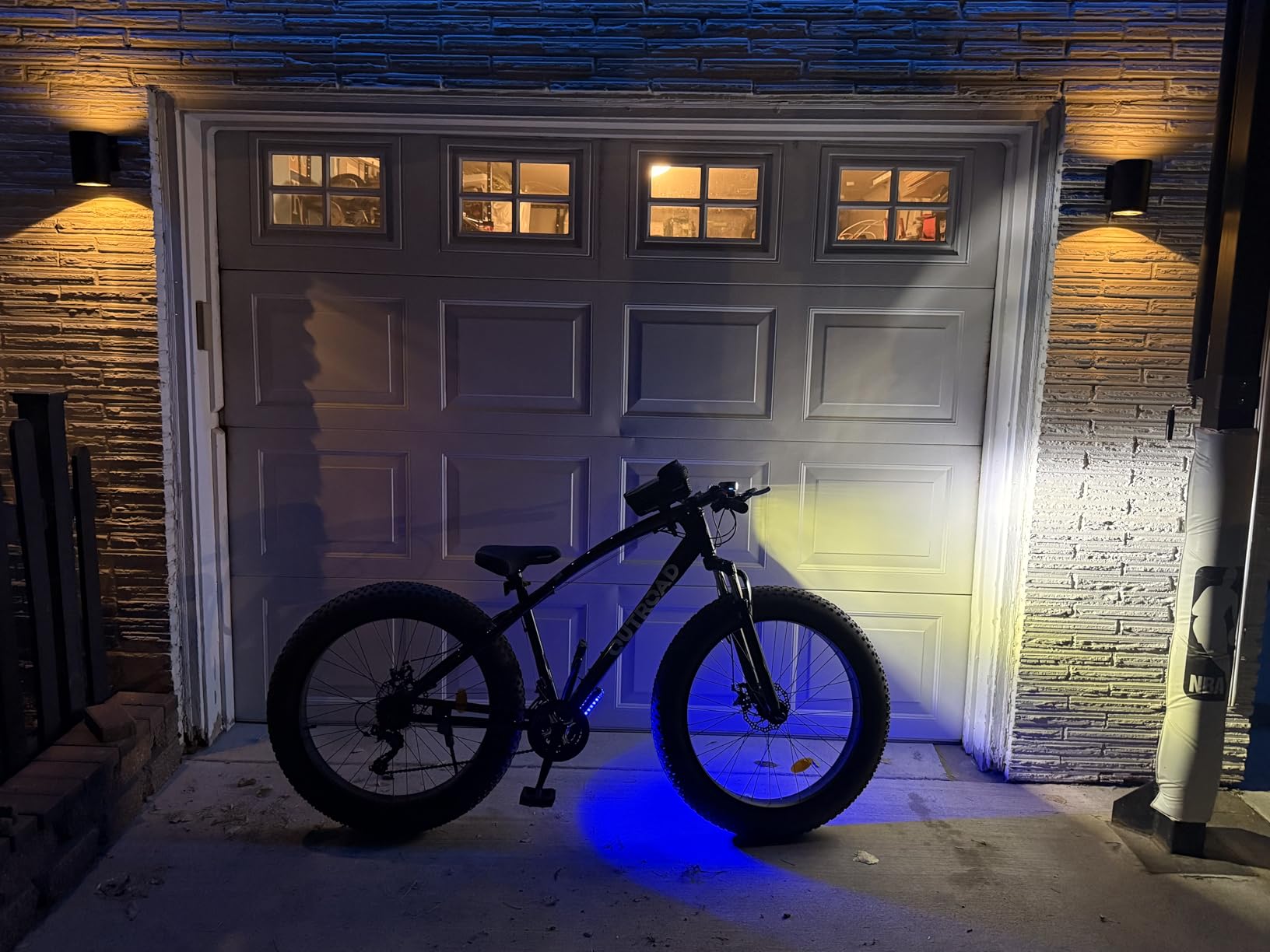 Betterland Outdoor 26 Inch Wheels Fat Tire Mountain Bike, 21-Speed Bicycle with Dual Front Suspension, High Carbon Steel Frame with Double Disc Brake and Anti-Slip Bicycle for Adults customer photo 1